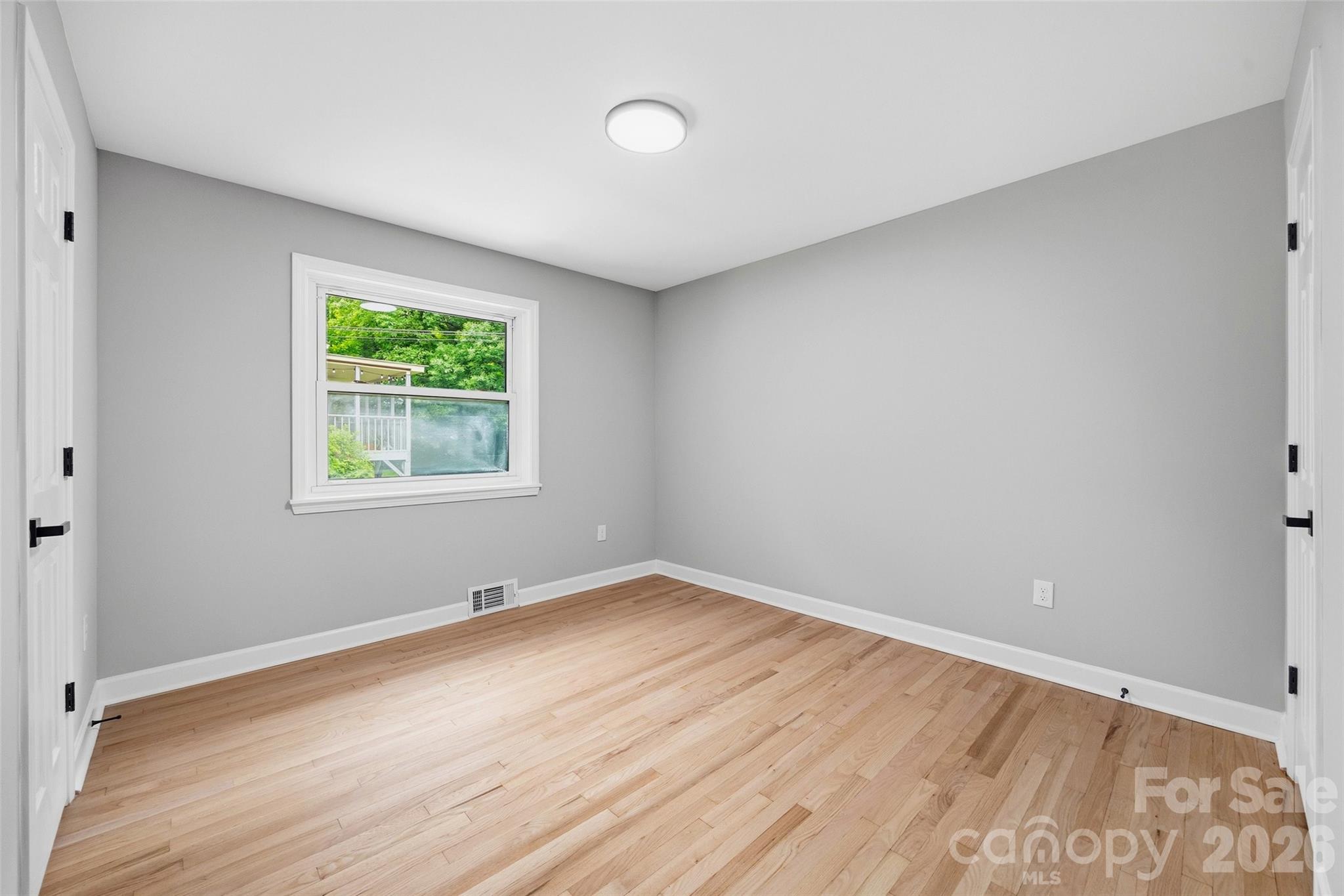 434 Sunnyside Drive SE — Concord