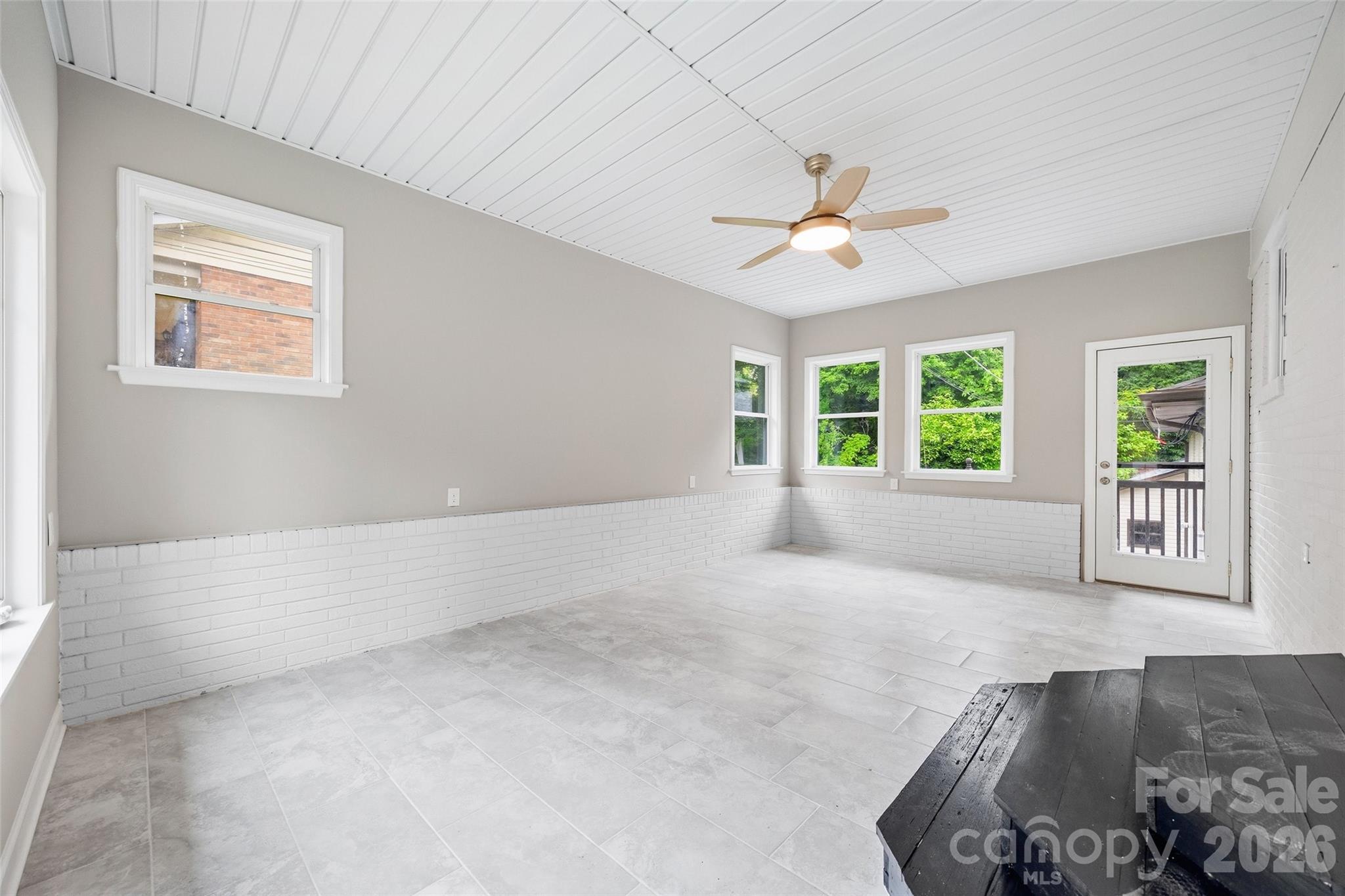 434 Sunnyside Drive SE — Concord