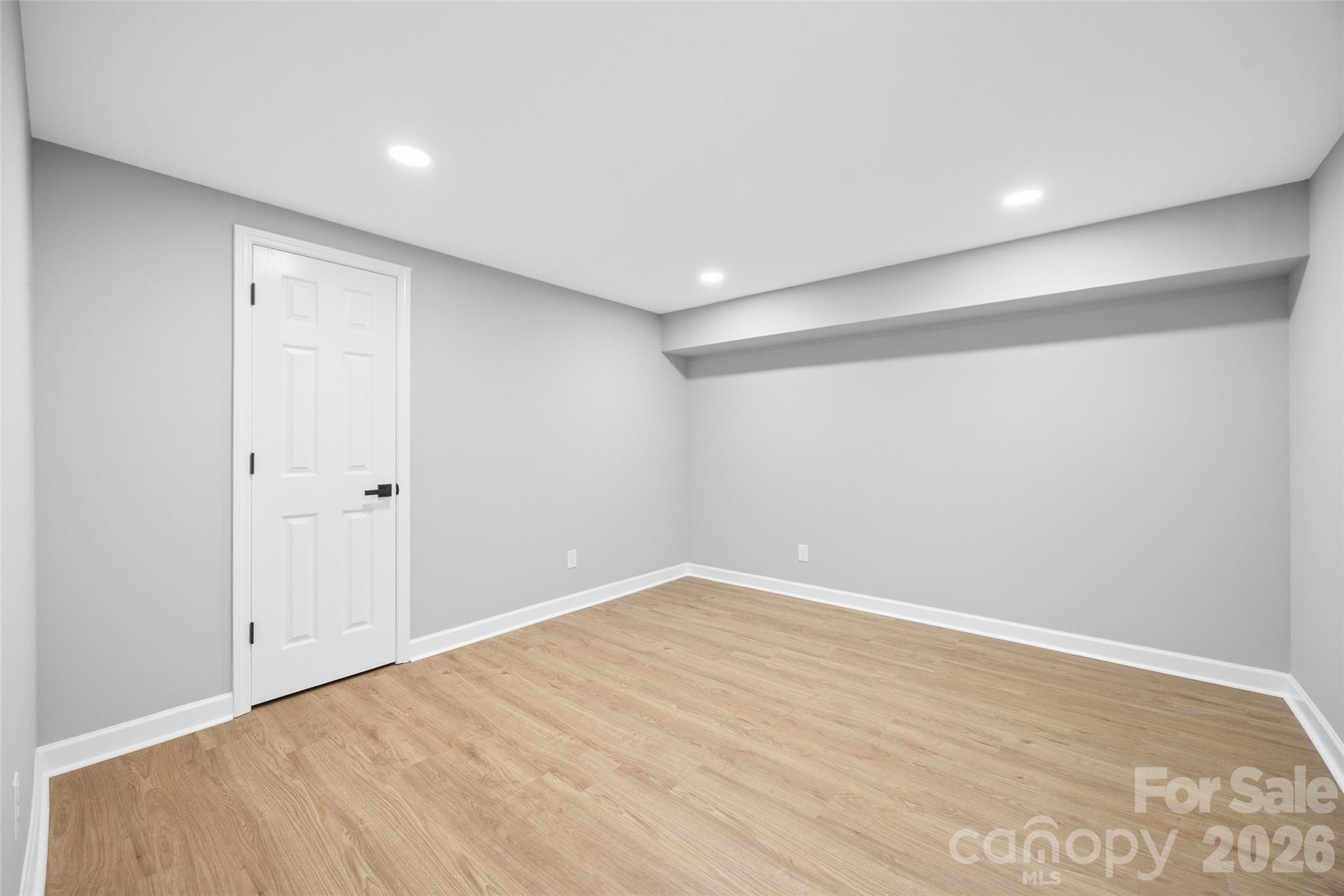 434 Sunnyside Drive SE — Concord