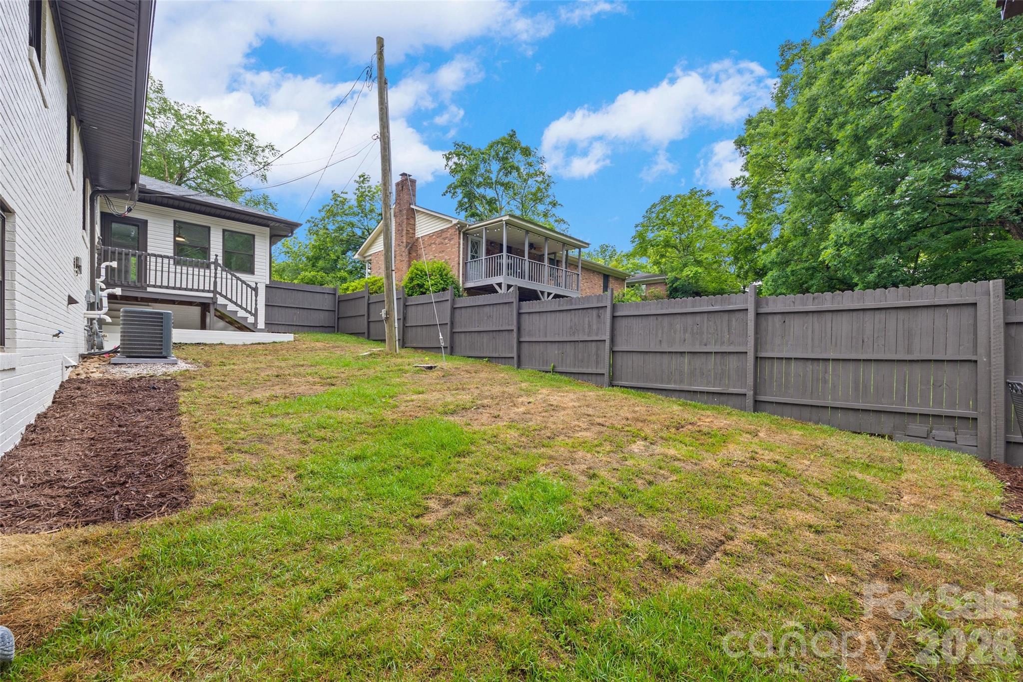 434 Sunnyside Drive SE — Concord