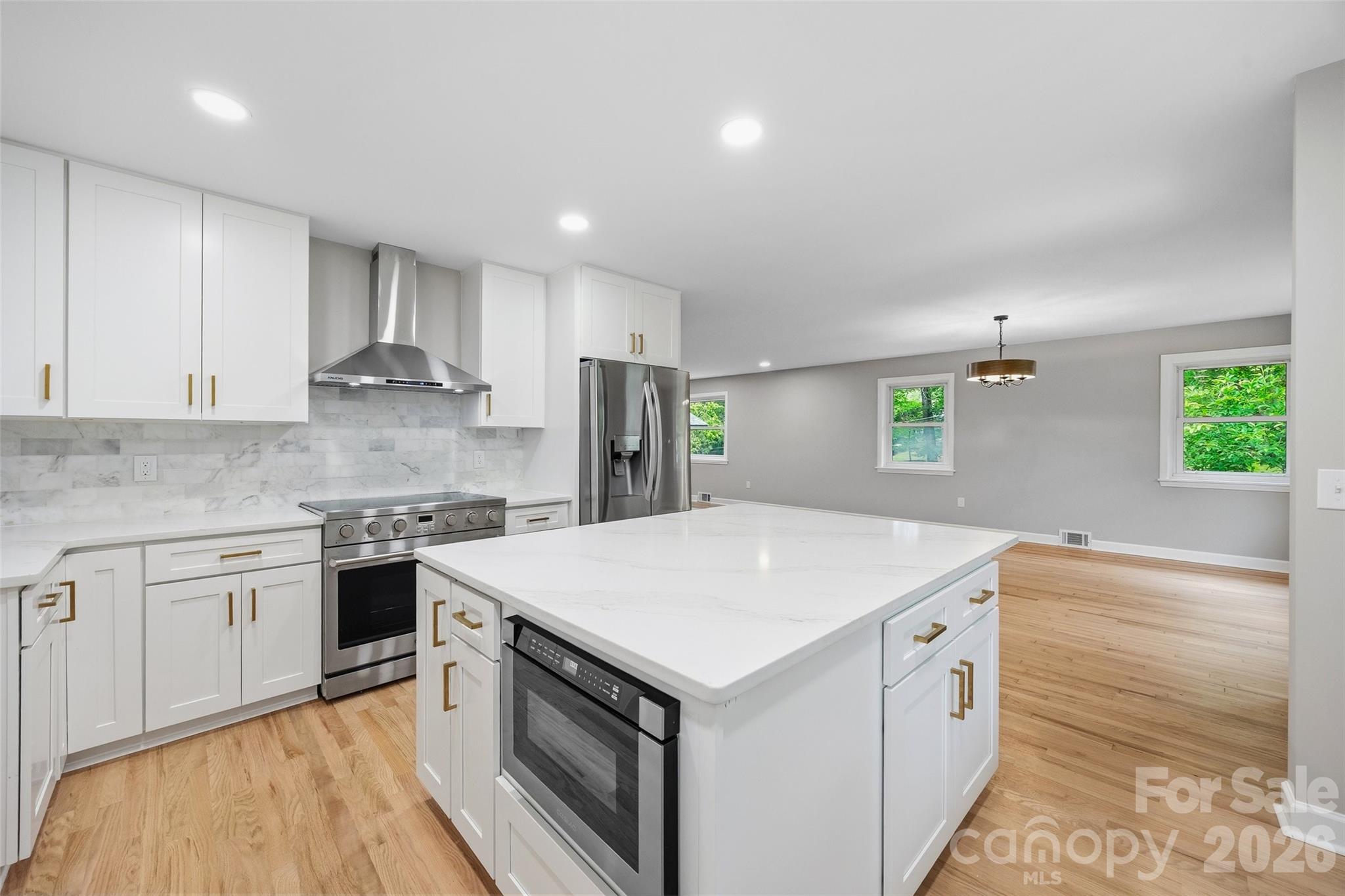 434 Sunnyside Drive SE — Concord