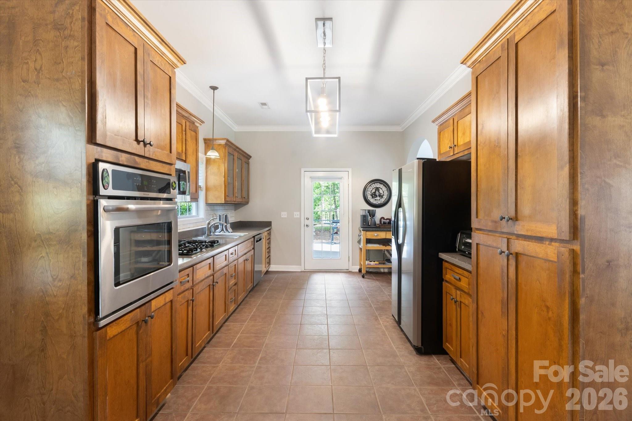 3860 Landrum Road — Columbus