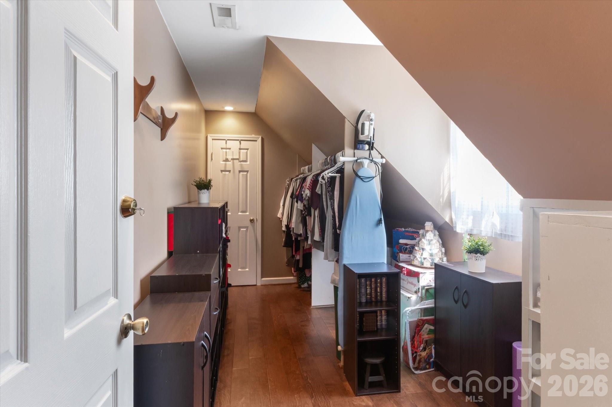 3860 Landrum Road — Columbus
