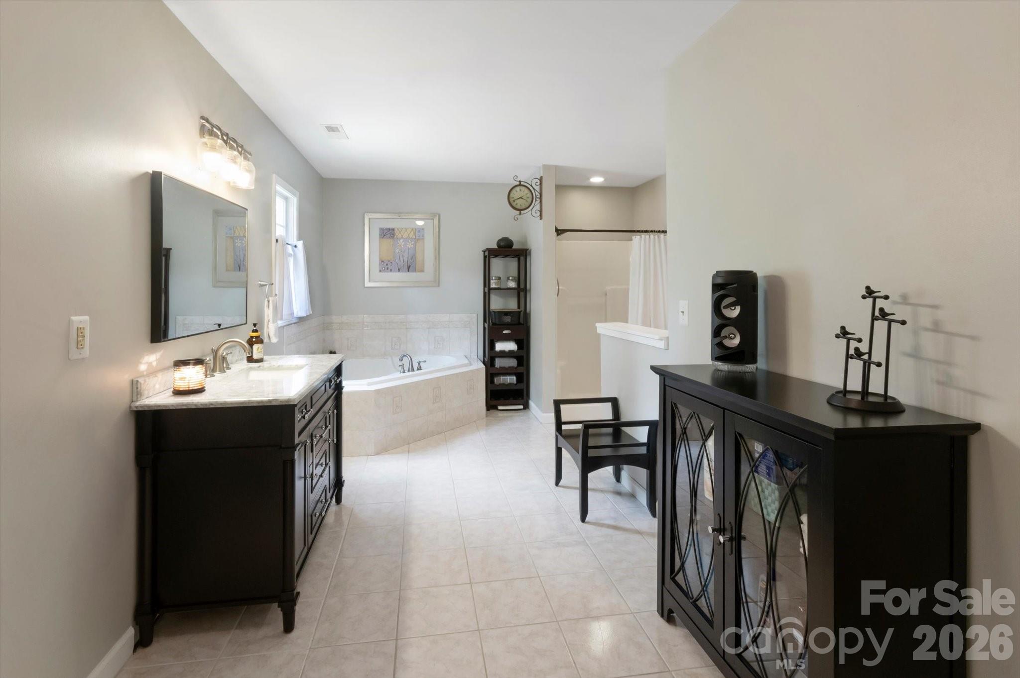 3860 Landrum Road — Columbus