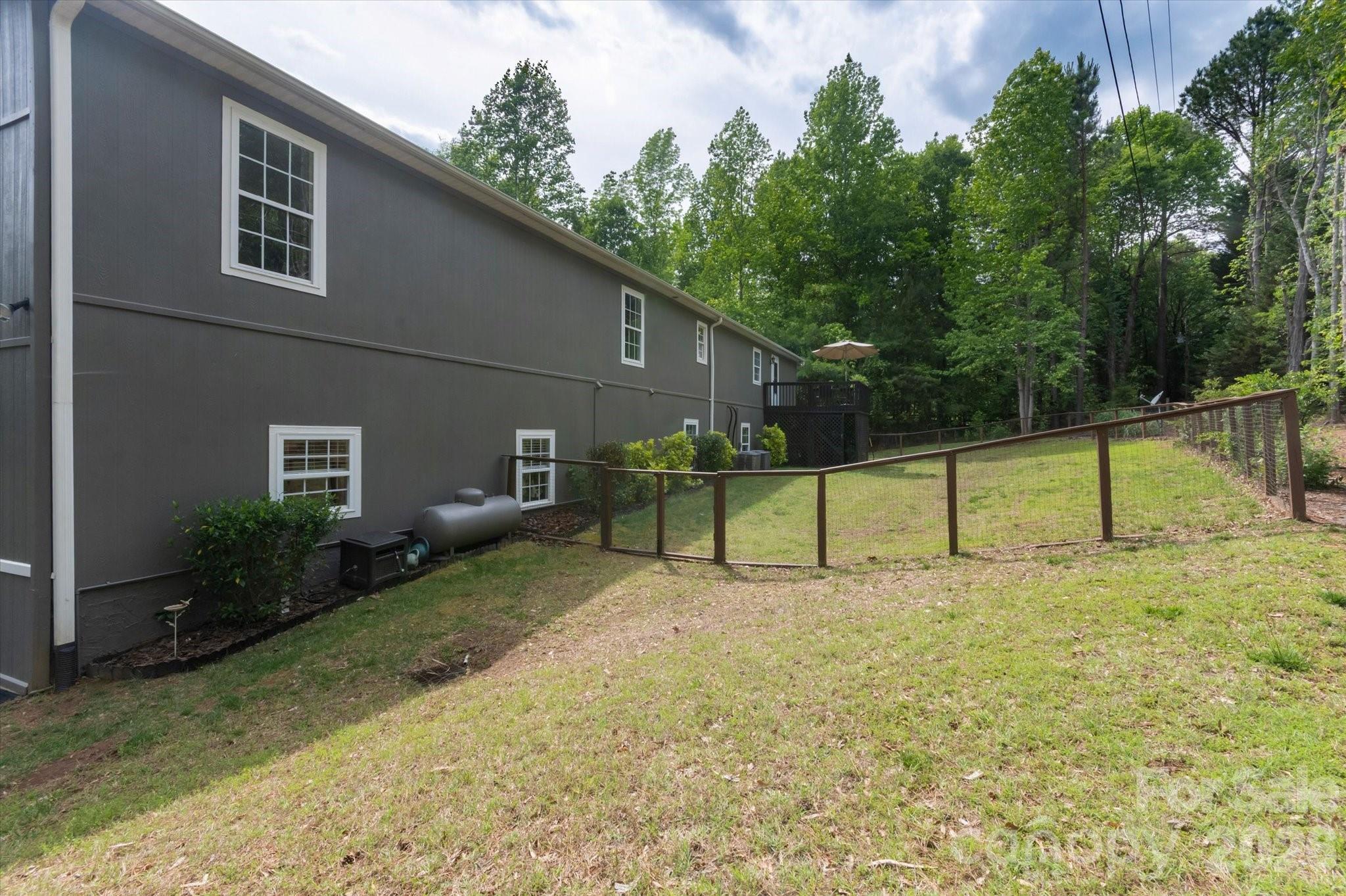 3860 Landrum Road — Columbus