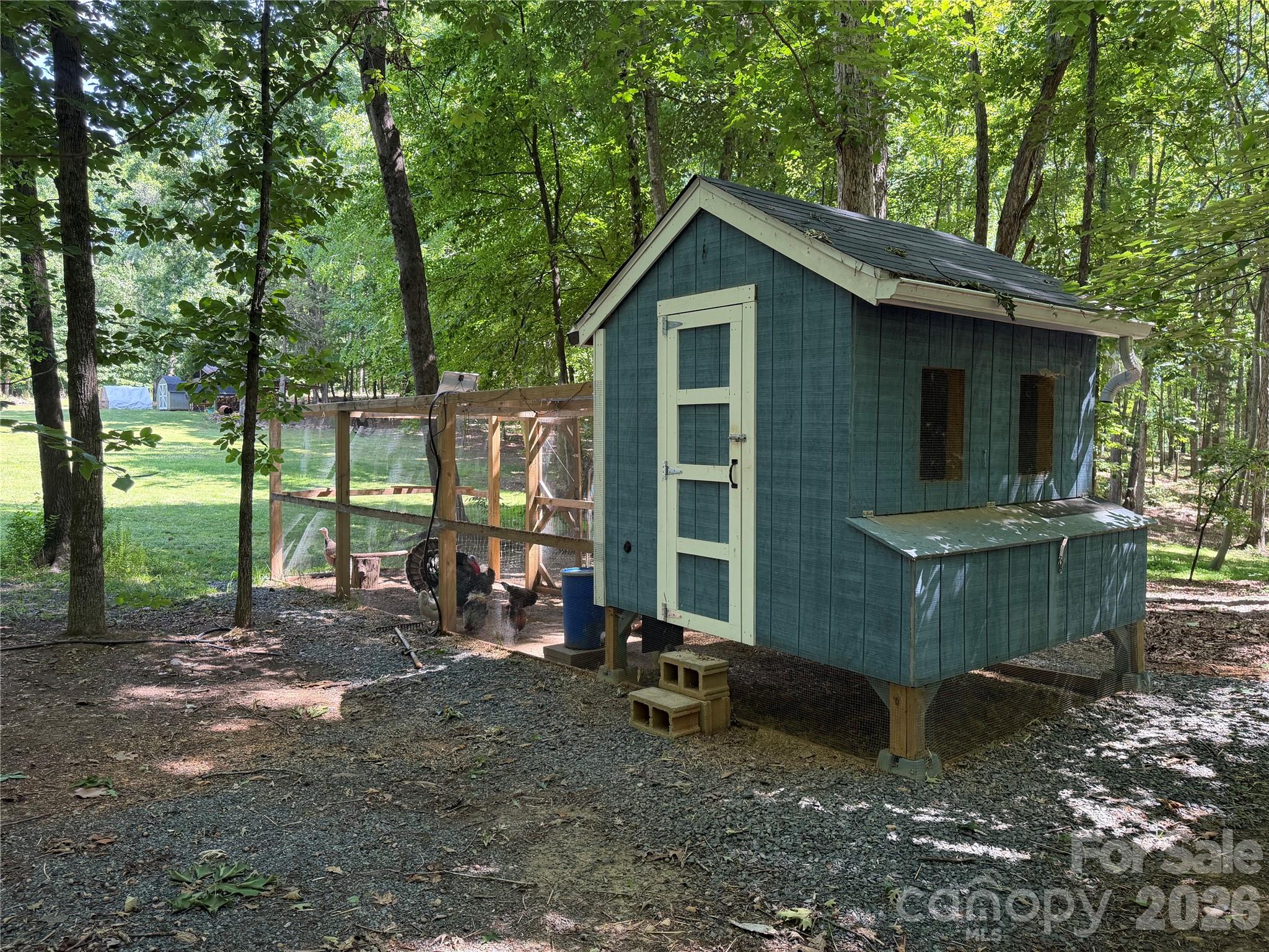 9309 N Pine Hill Lane — Charlotte