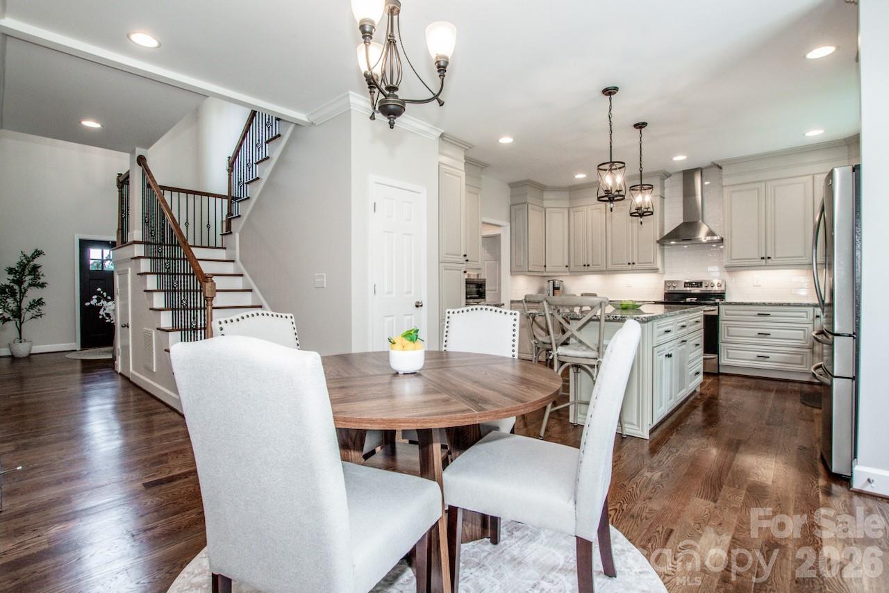 3211 Oakdale Road — Charlotte