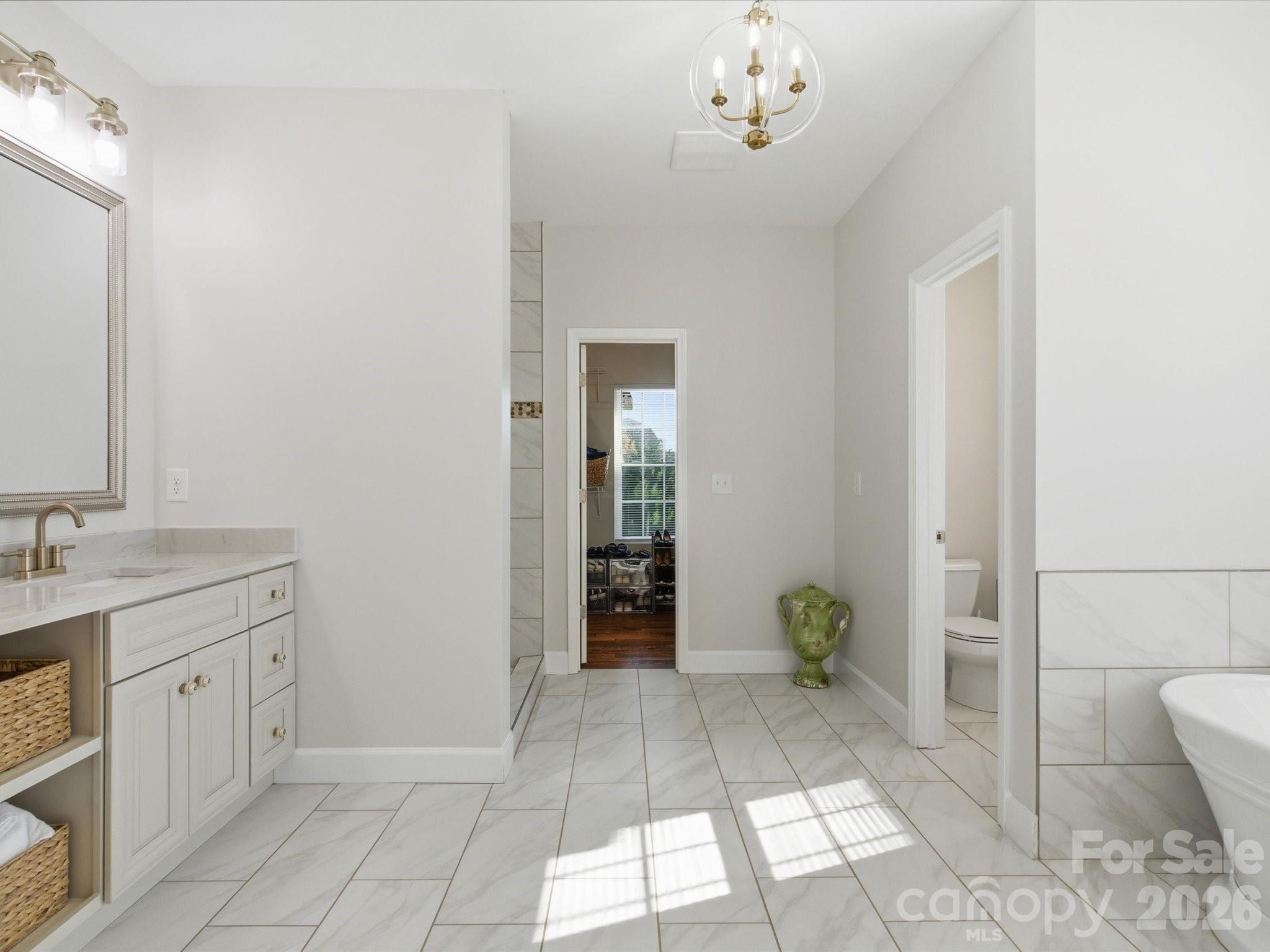 3211 Oakdale Road — Charlotte