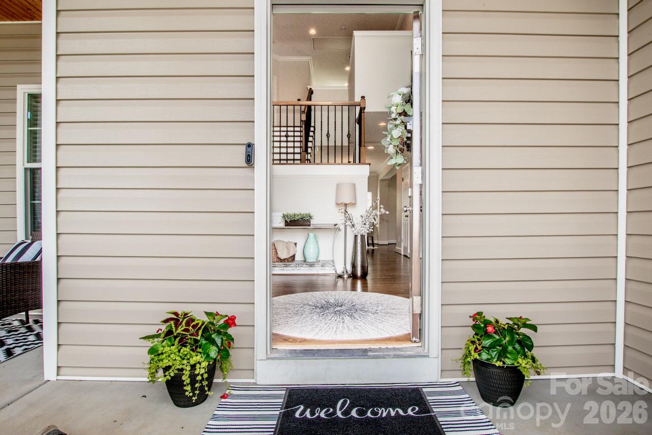 3211 Oakdale Road — Charlotte