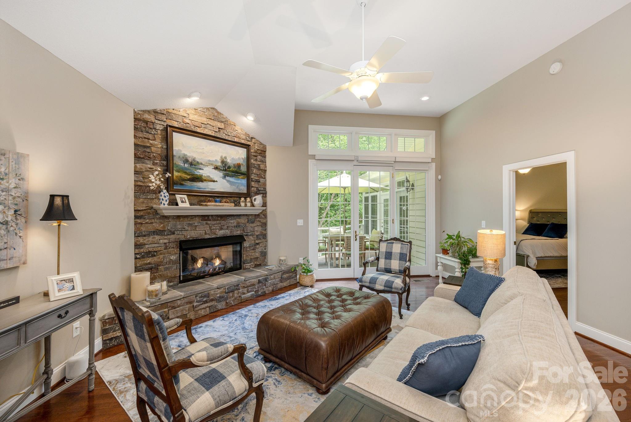 113 CHANCERY Court — Flat Rock