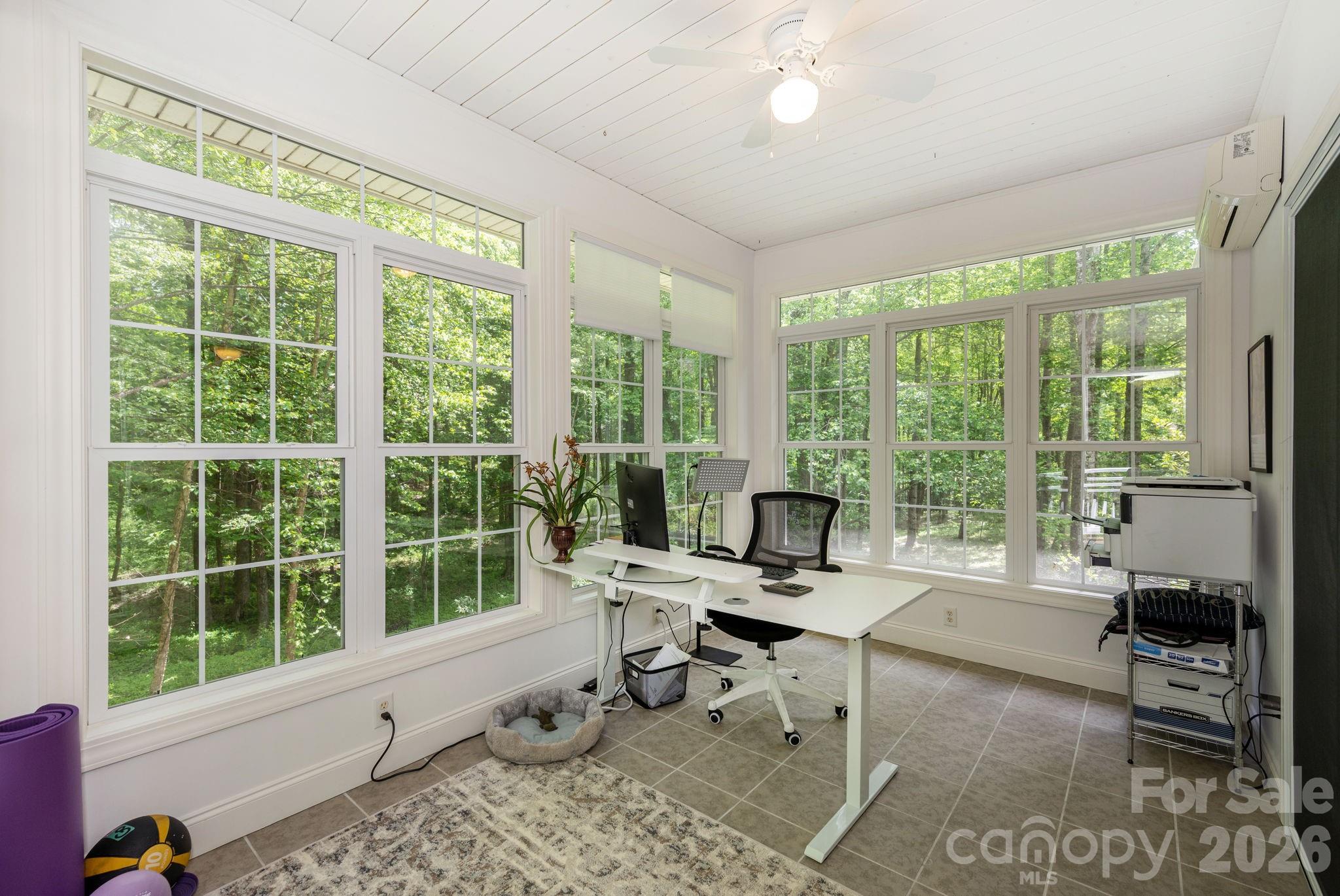 113 CHANCERY Court — Flat Rock