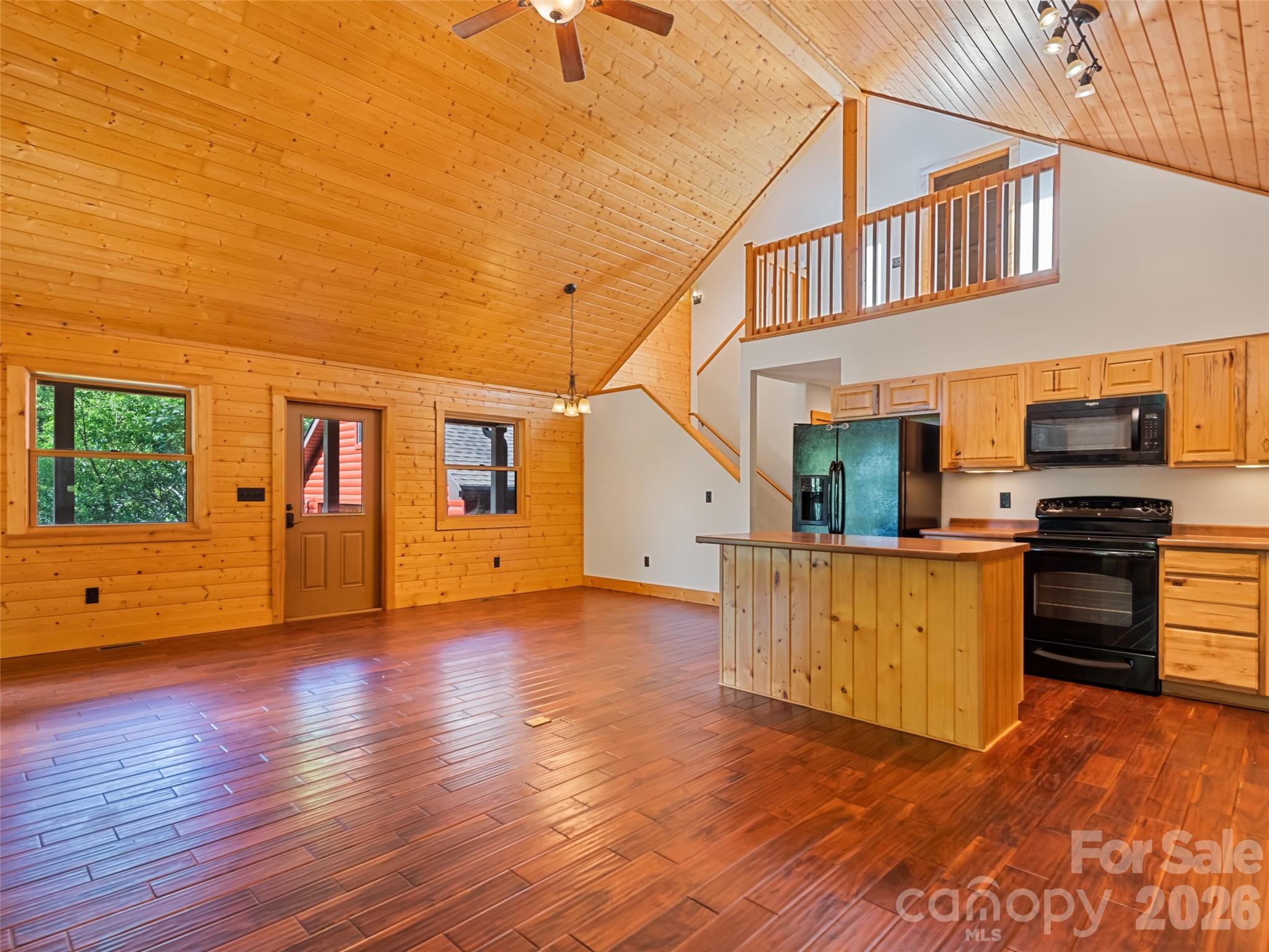 51 Stony Pond Lane — Canton
