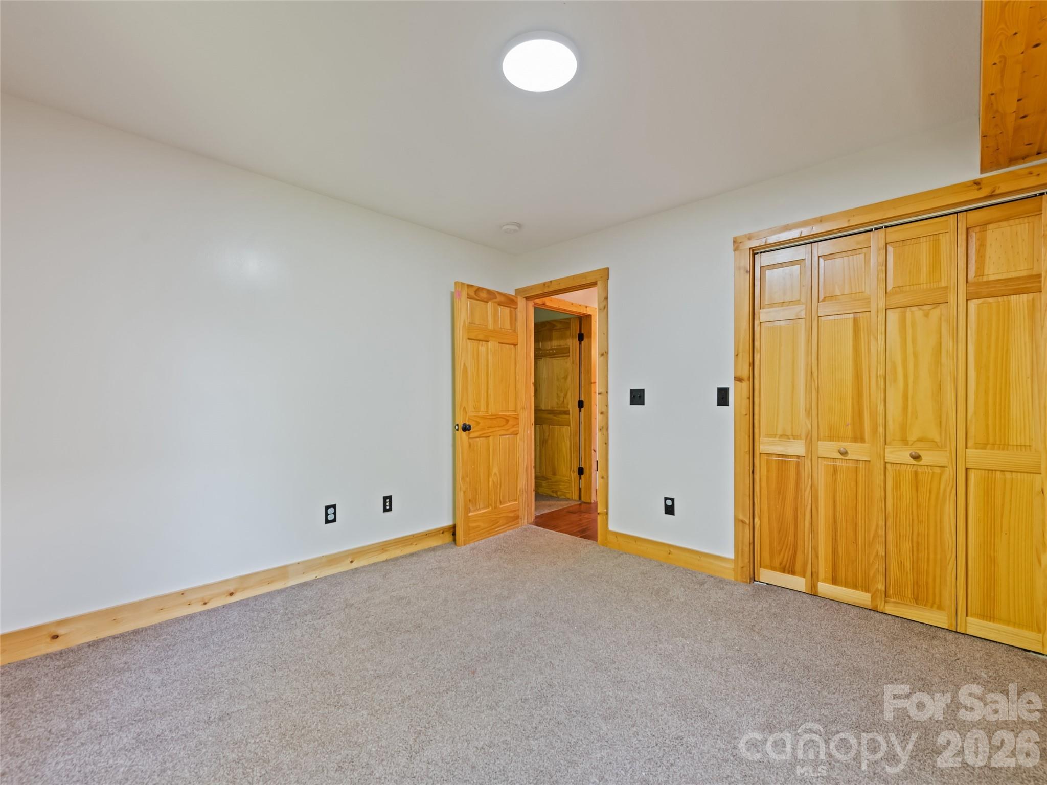 51 Stony Pond Lane — Canton