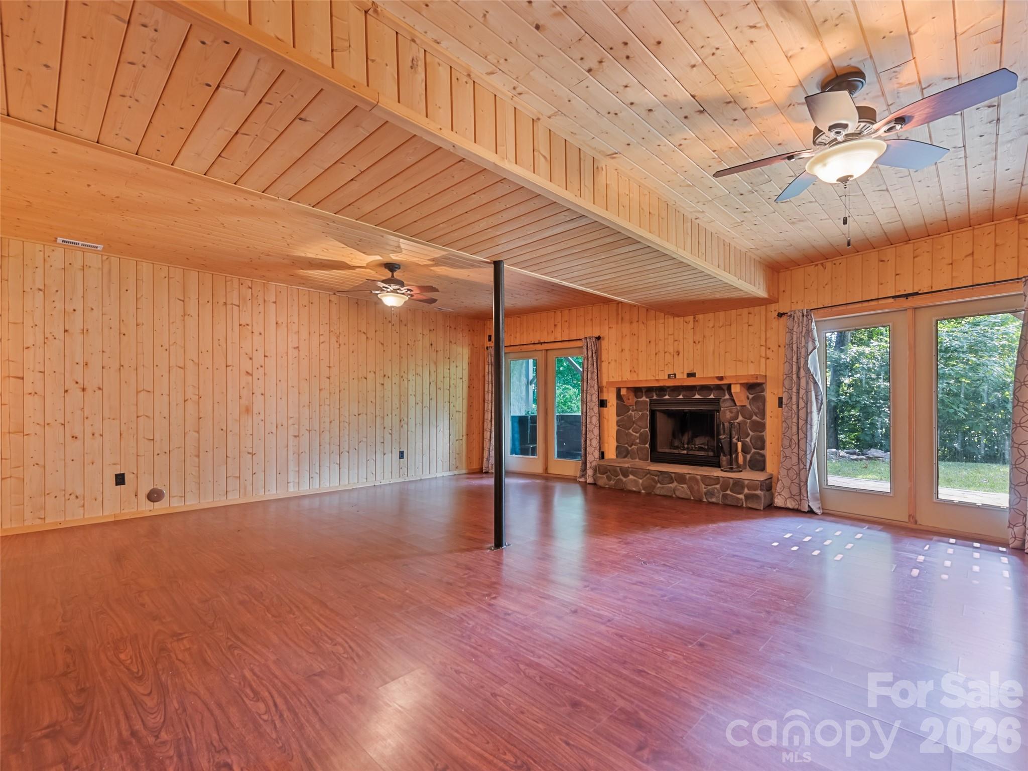 51 Stony Pond Lane — Canton