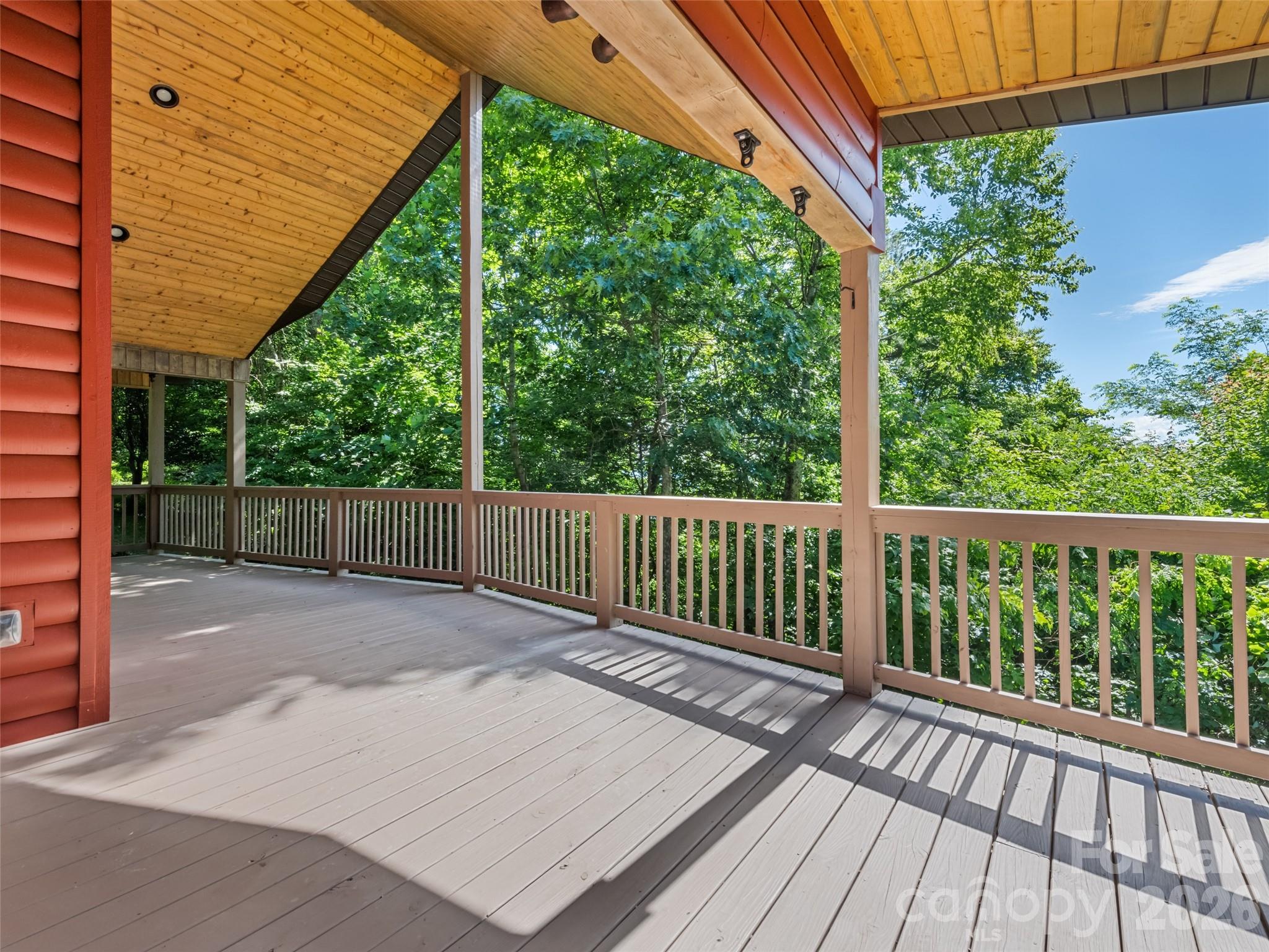 51 Stony Pond Lane — Canton