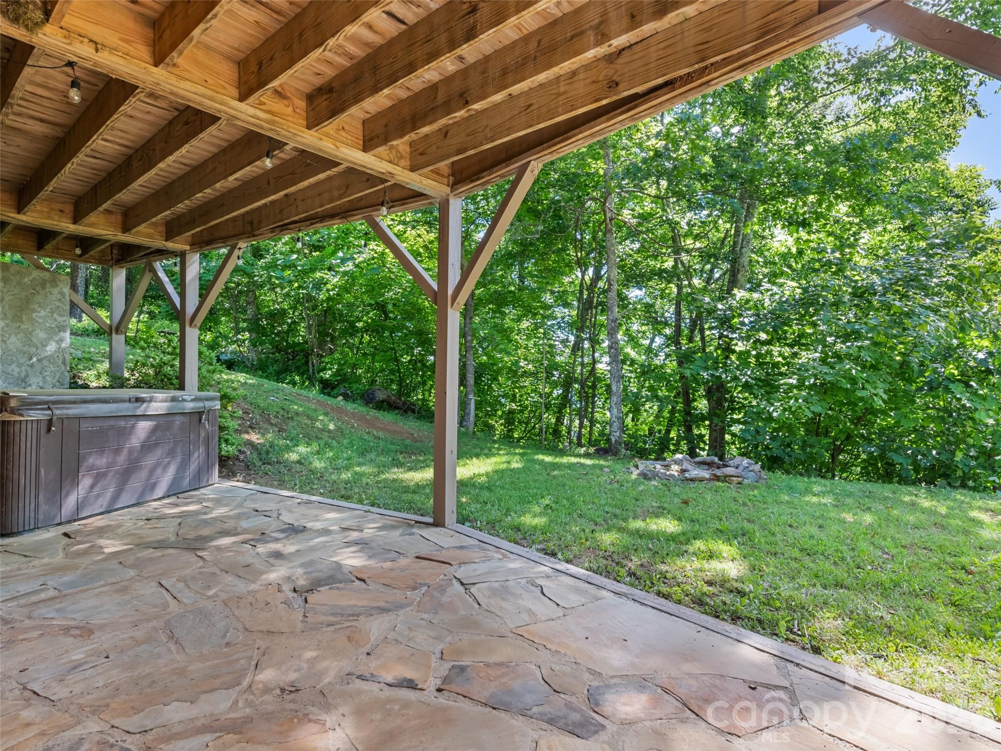 51 Stony Pond Lane — Canton