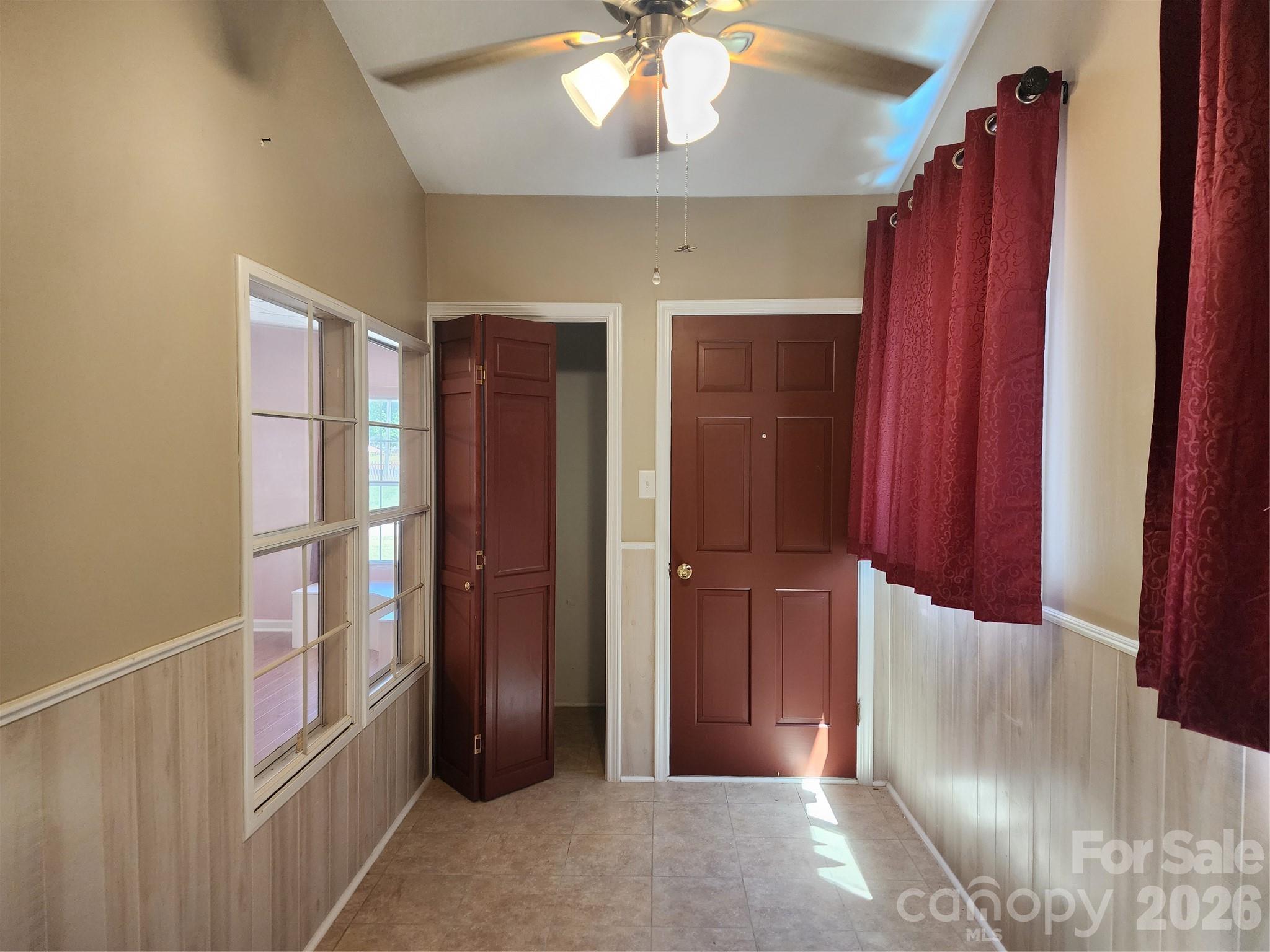 189 Brook Creek Drive — Troutman
