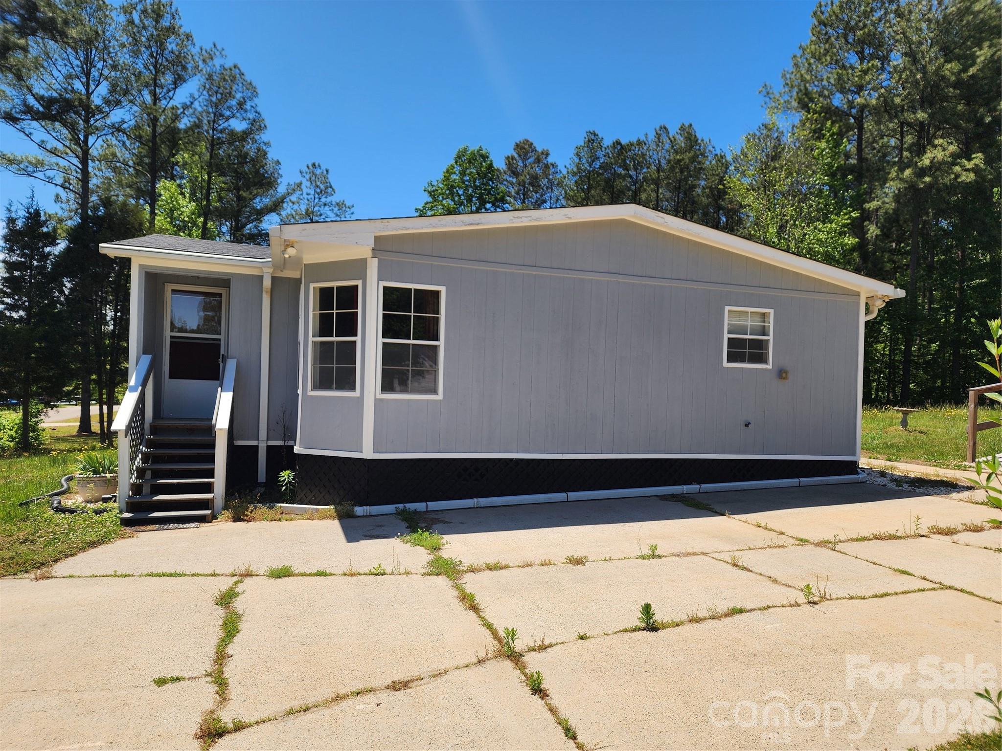 189 Brook Creek Drive — Troutman