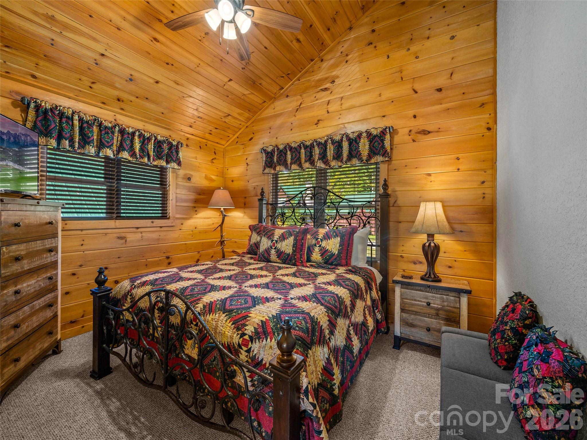 242 Panoramic Loop — Maggie Valley