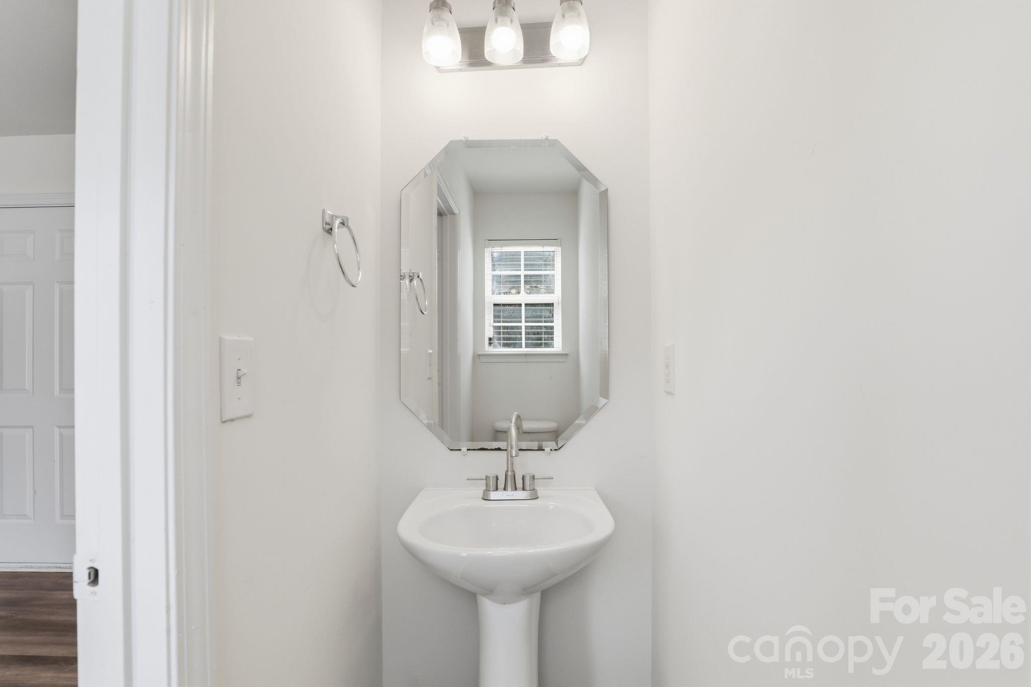 5623 Henderson Oaks Drive — Charlotte