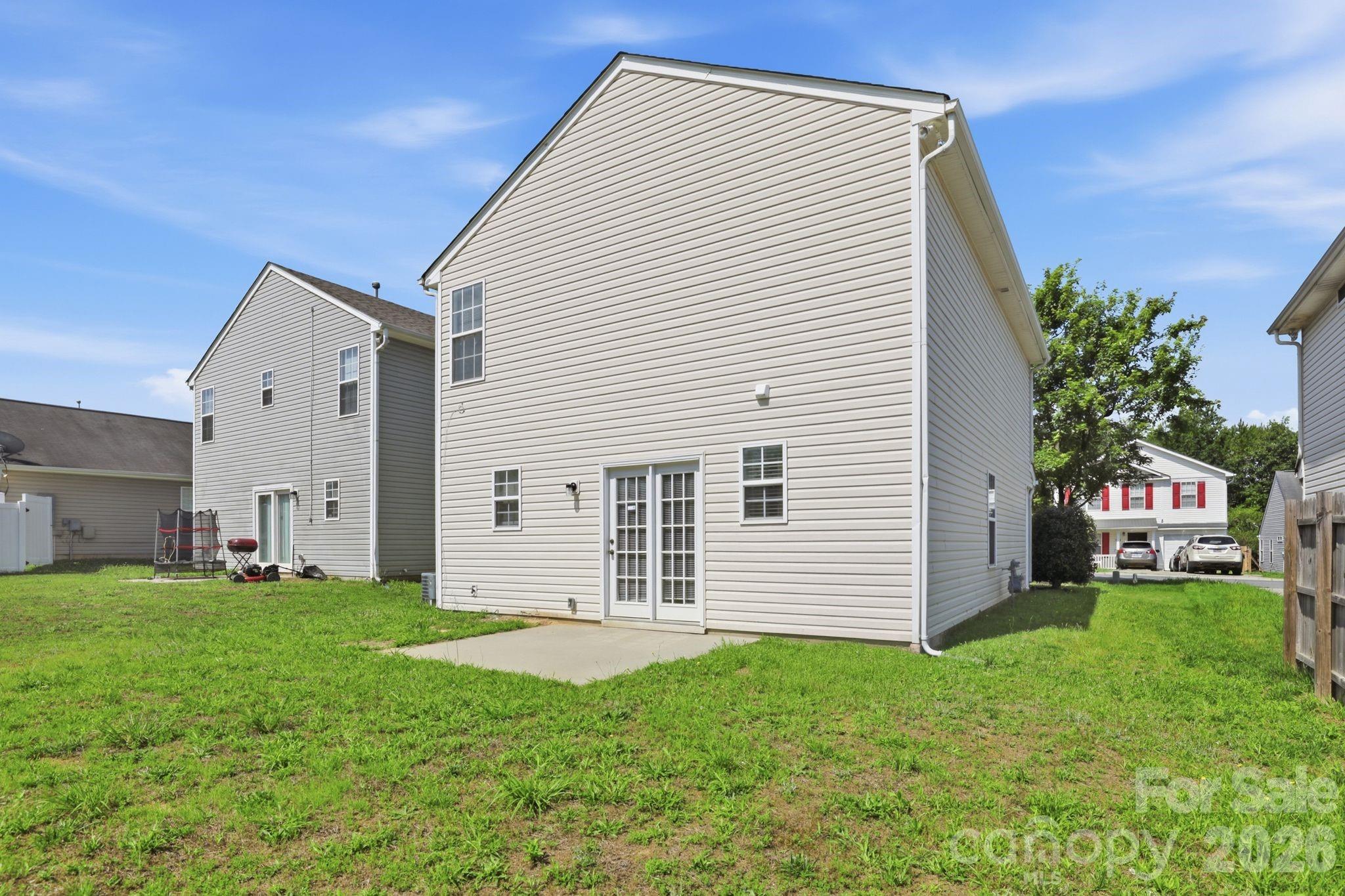 5623 Henderson Oaks Drive — Charlotte