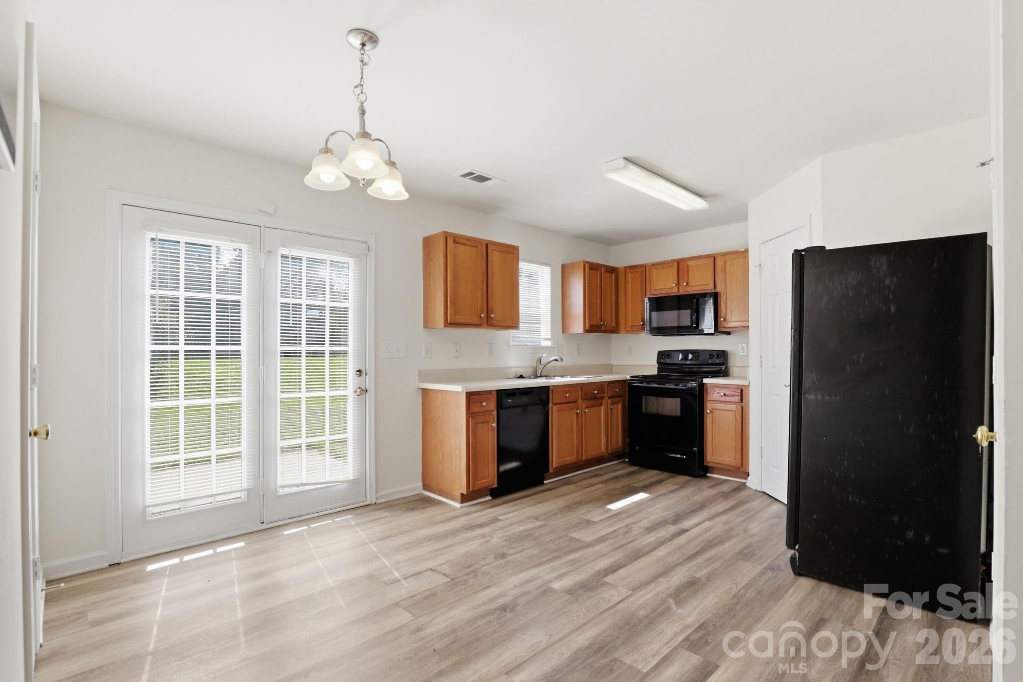 5623 Henderson Oaks Drive — Charlotte