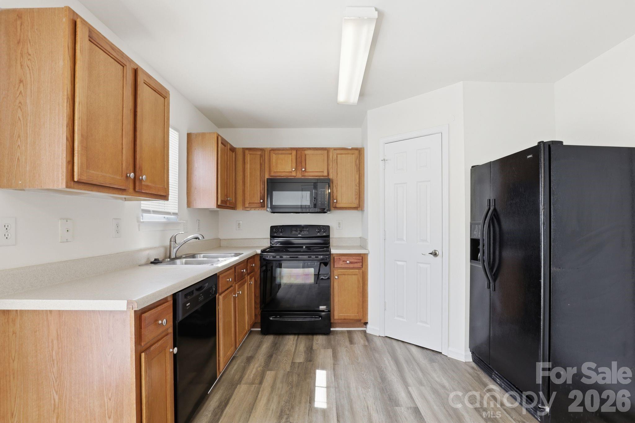 5623 Henderson Oaks Drive — Charlotte