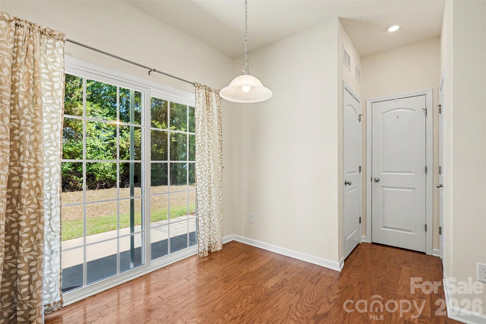 13635 Browhill Lane — Charlotte