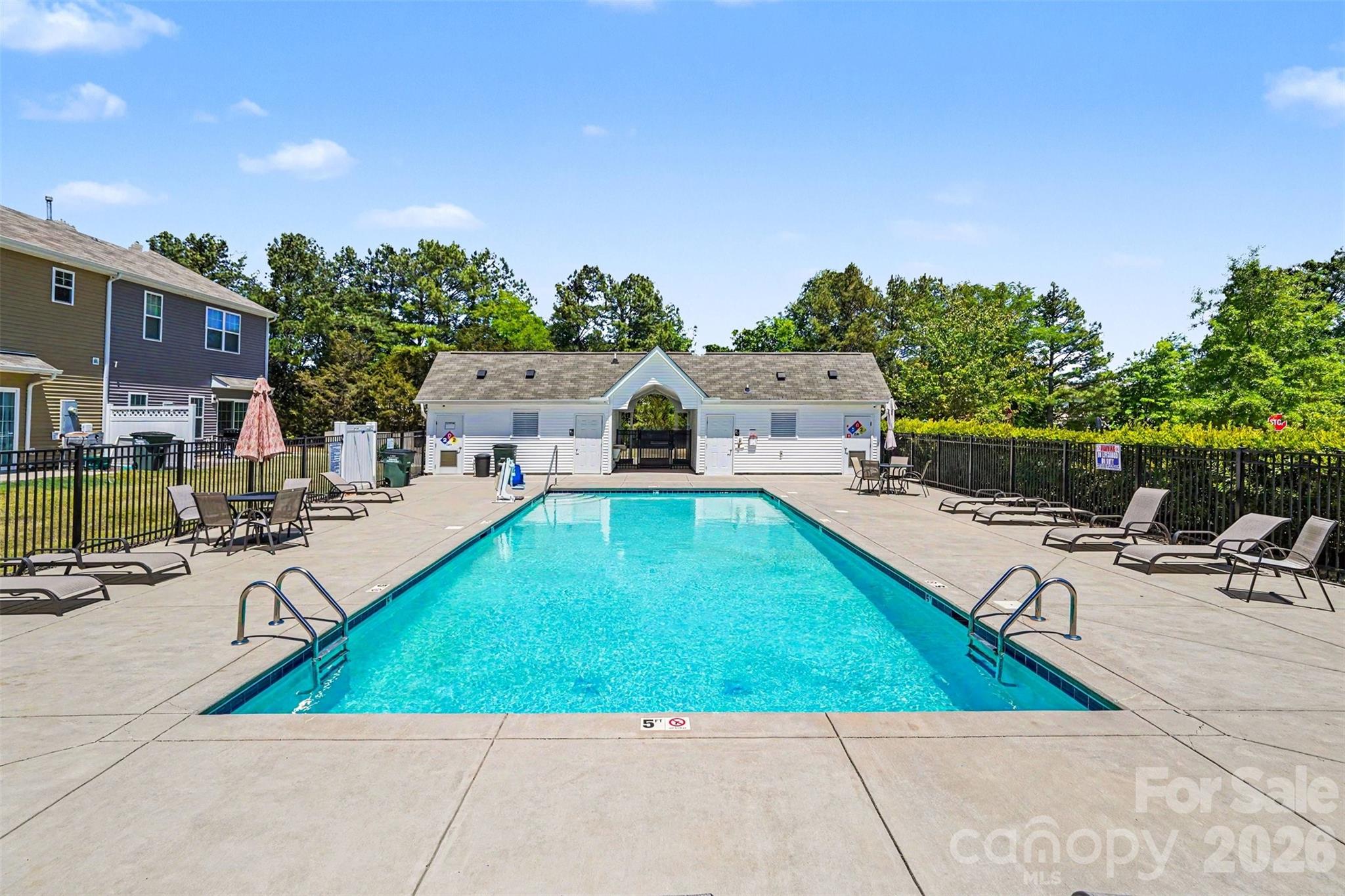 13635 Browhill Lane — Charlotte