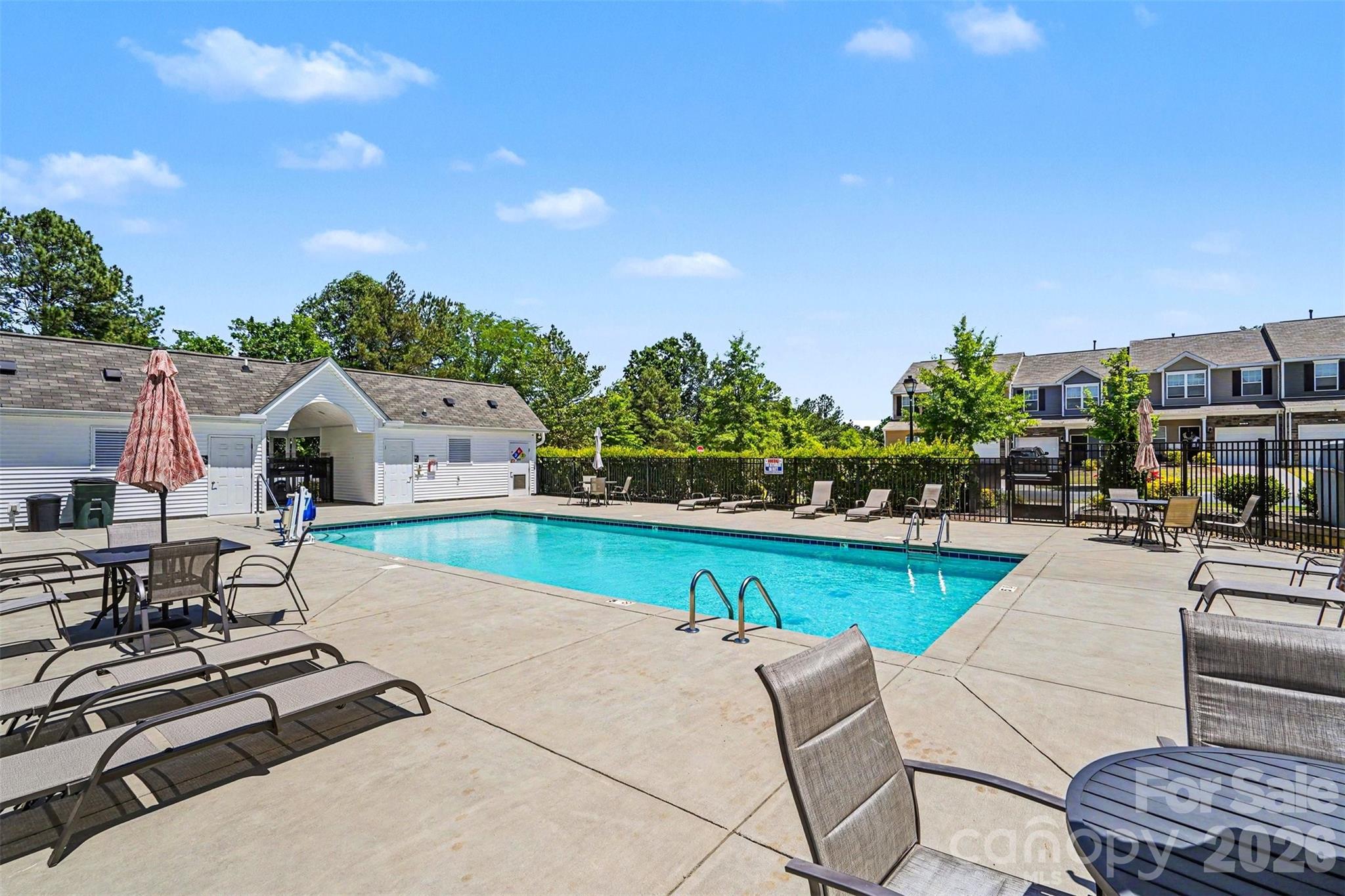 13635 Browhill Lane — Charlotte