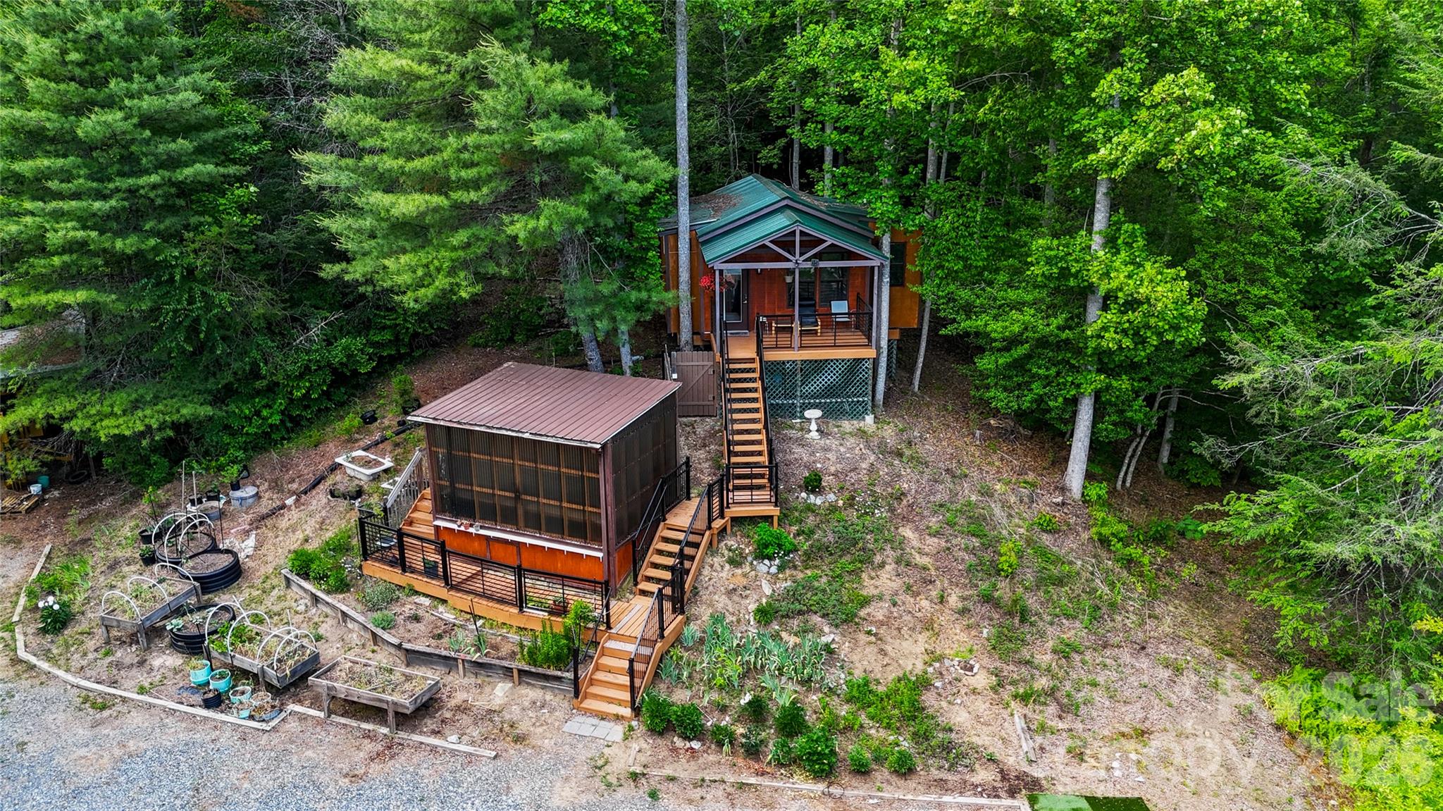 6029 Mulberry Church Road — Lenoir