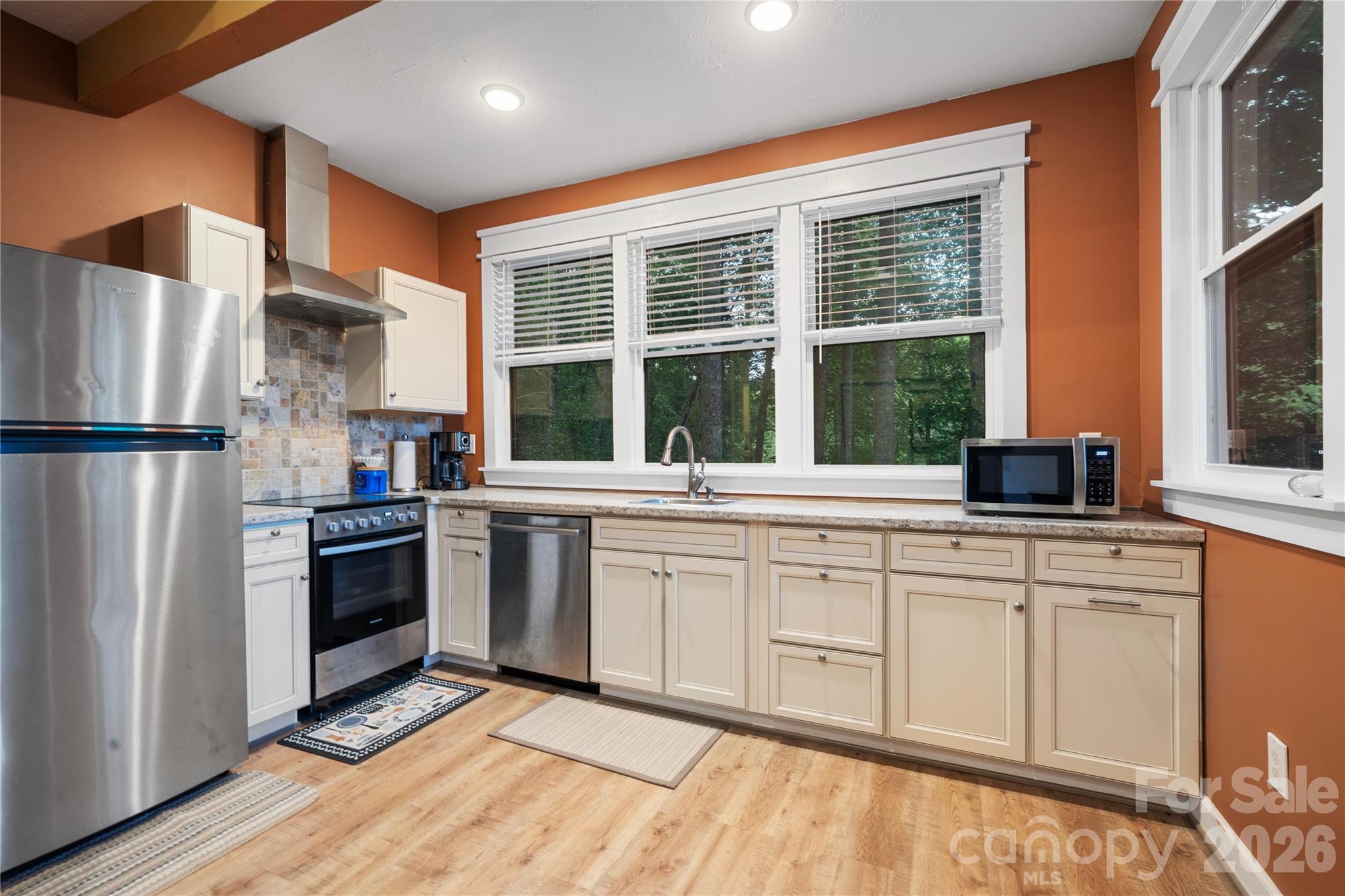 6029 Mulberry Church Road — Lenoir
