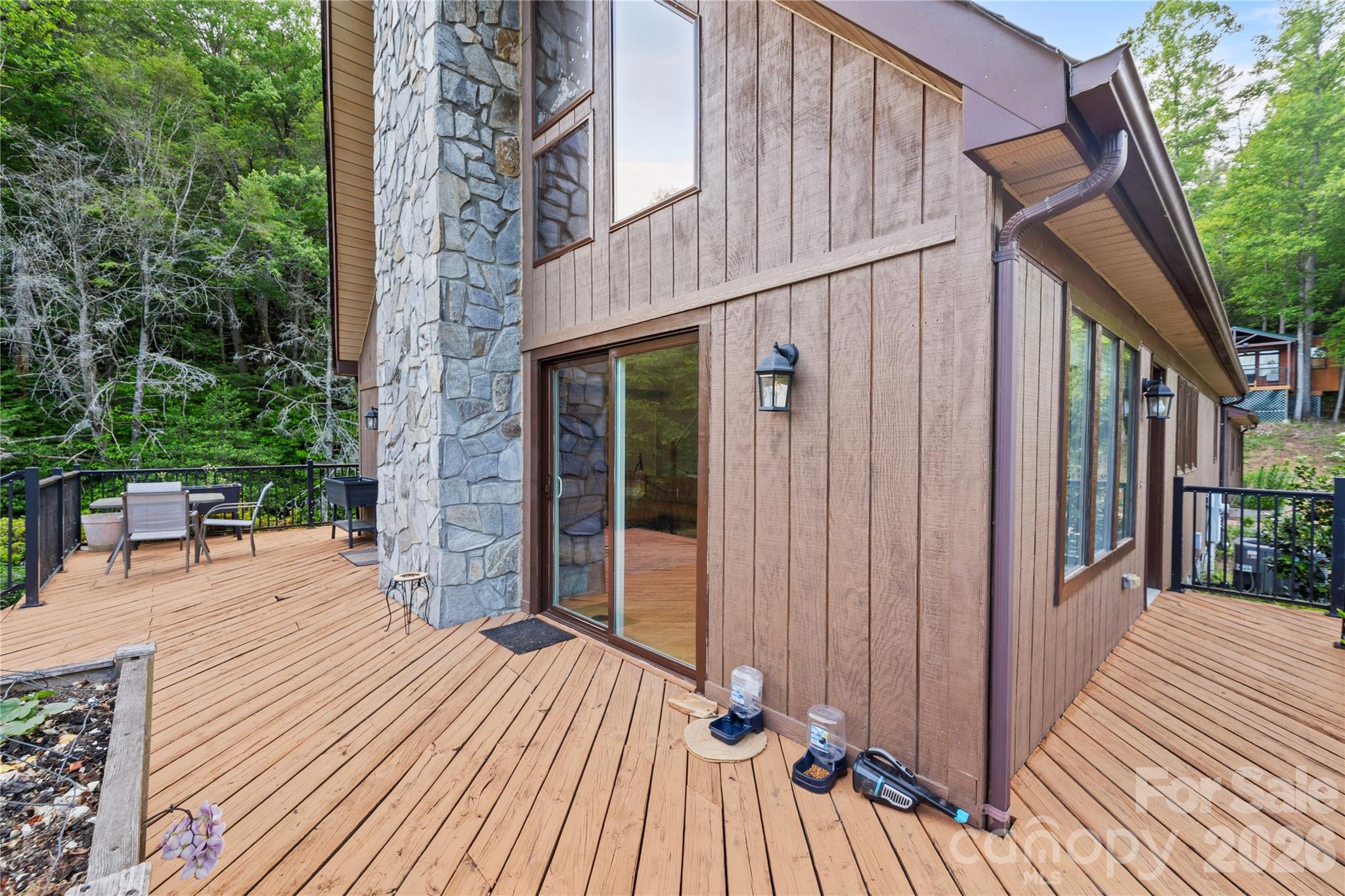 6029 Mulberry Church Road — Lenoir