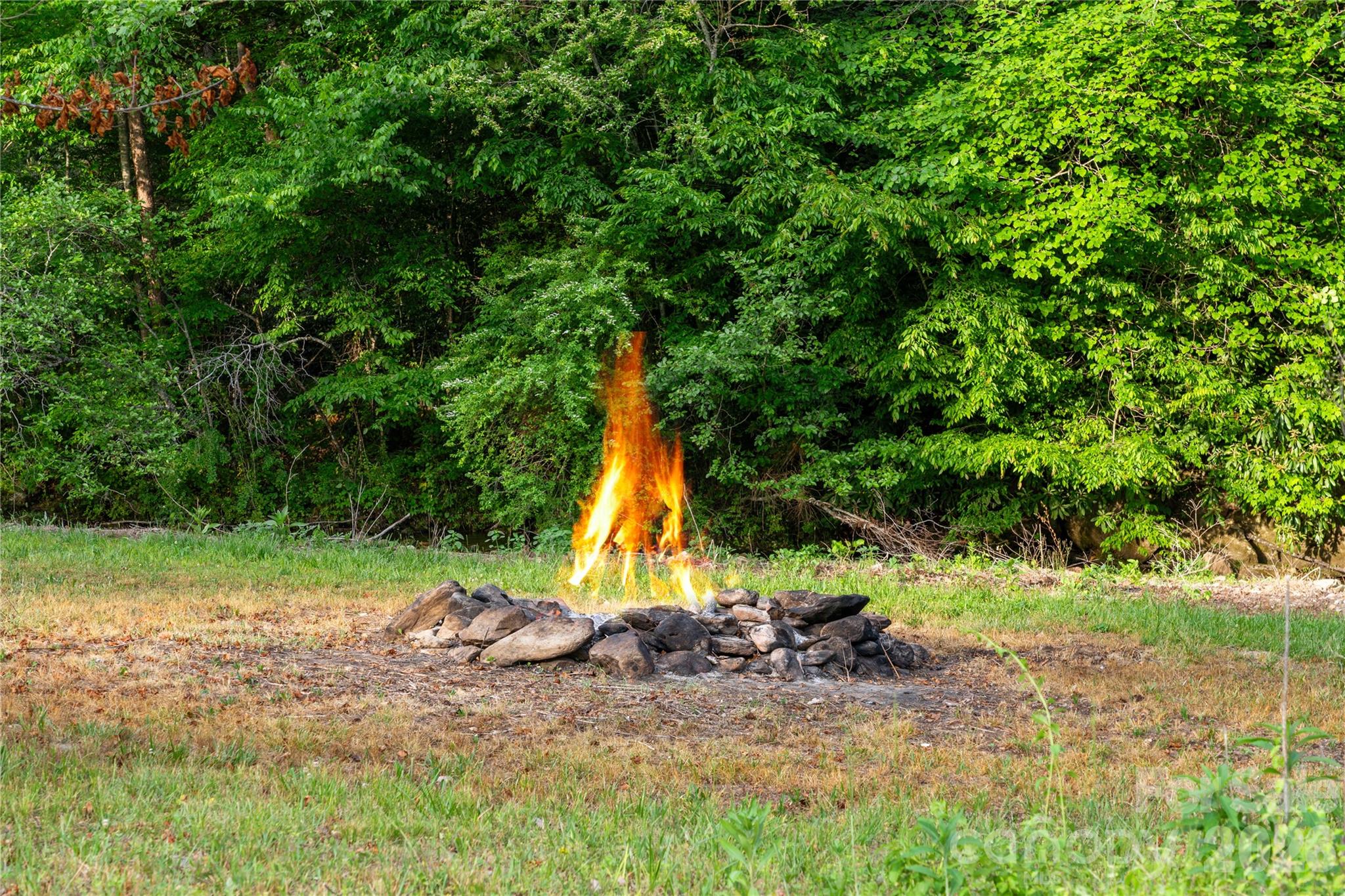 6029 Mulberry Church Road — Lenoir
