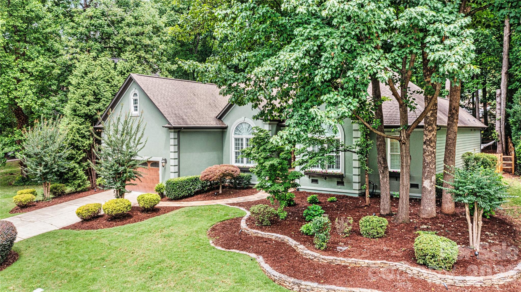 5028 Foxbriar Trail — Charlotte