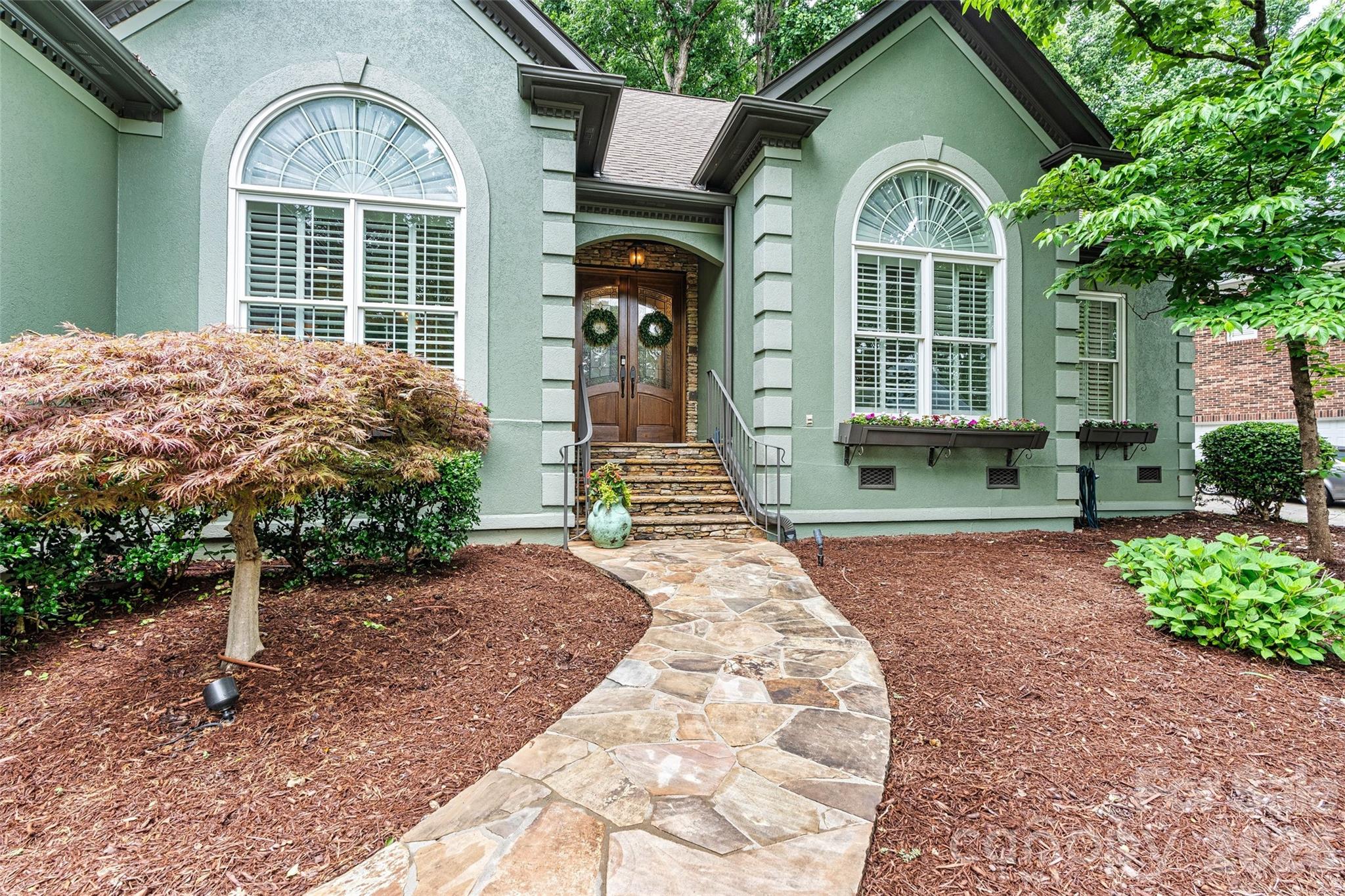 5028 Foxbriar Trail — Charlotte