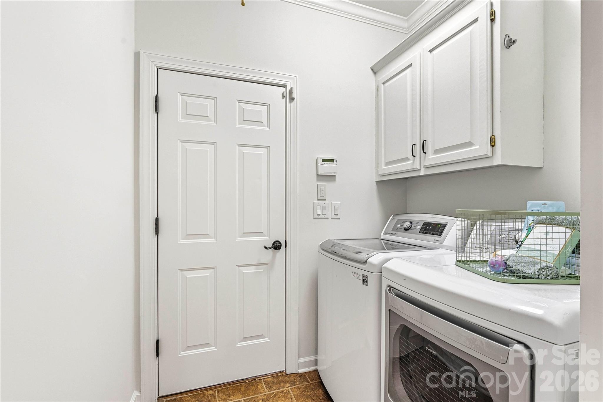 5028 Foxbriar Trail — Charlotte