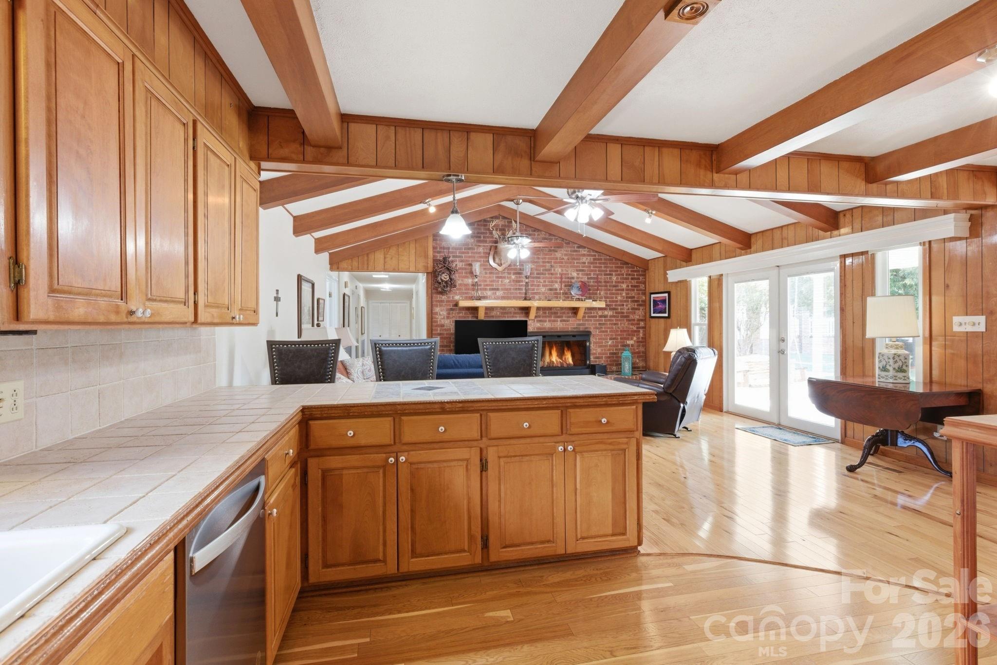 912 Briggs Street NW — Valdese