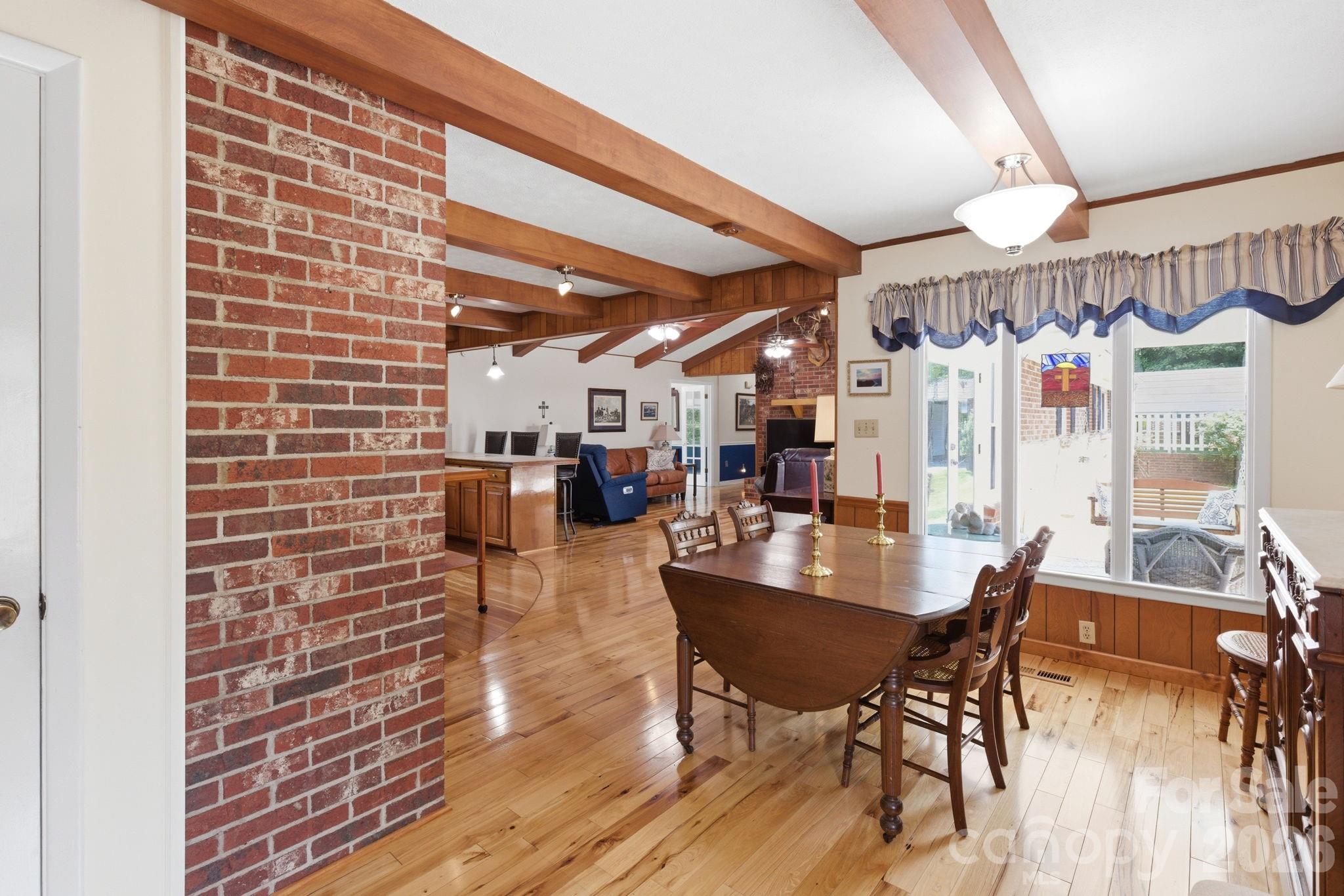 912 Briggs Street NW — Valdese