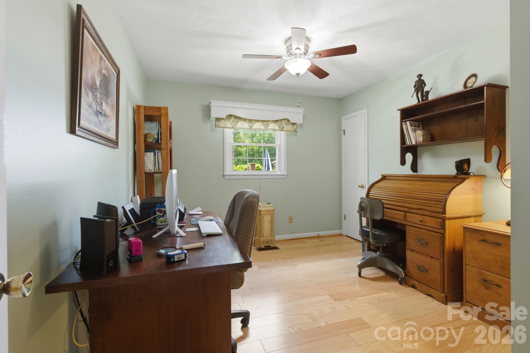 912 Briggs Street NW — Valdese