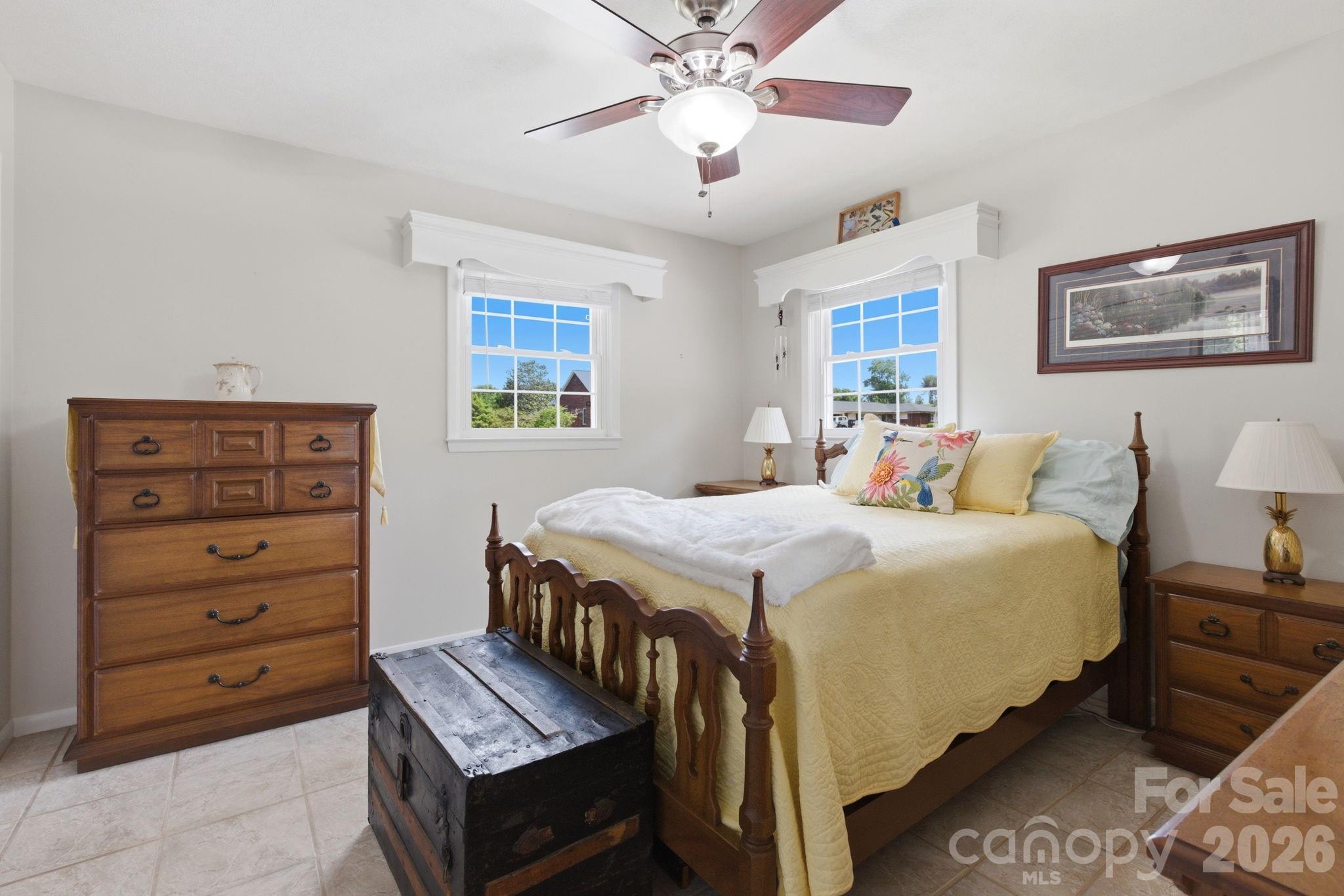 912 Briggs Street NW — Valdese