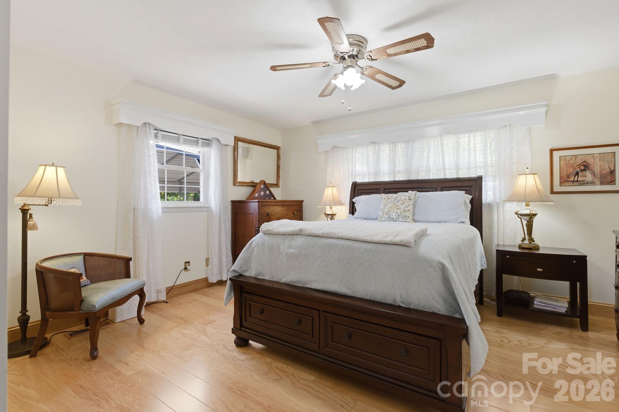 912 Briggs Street NW — Valdese