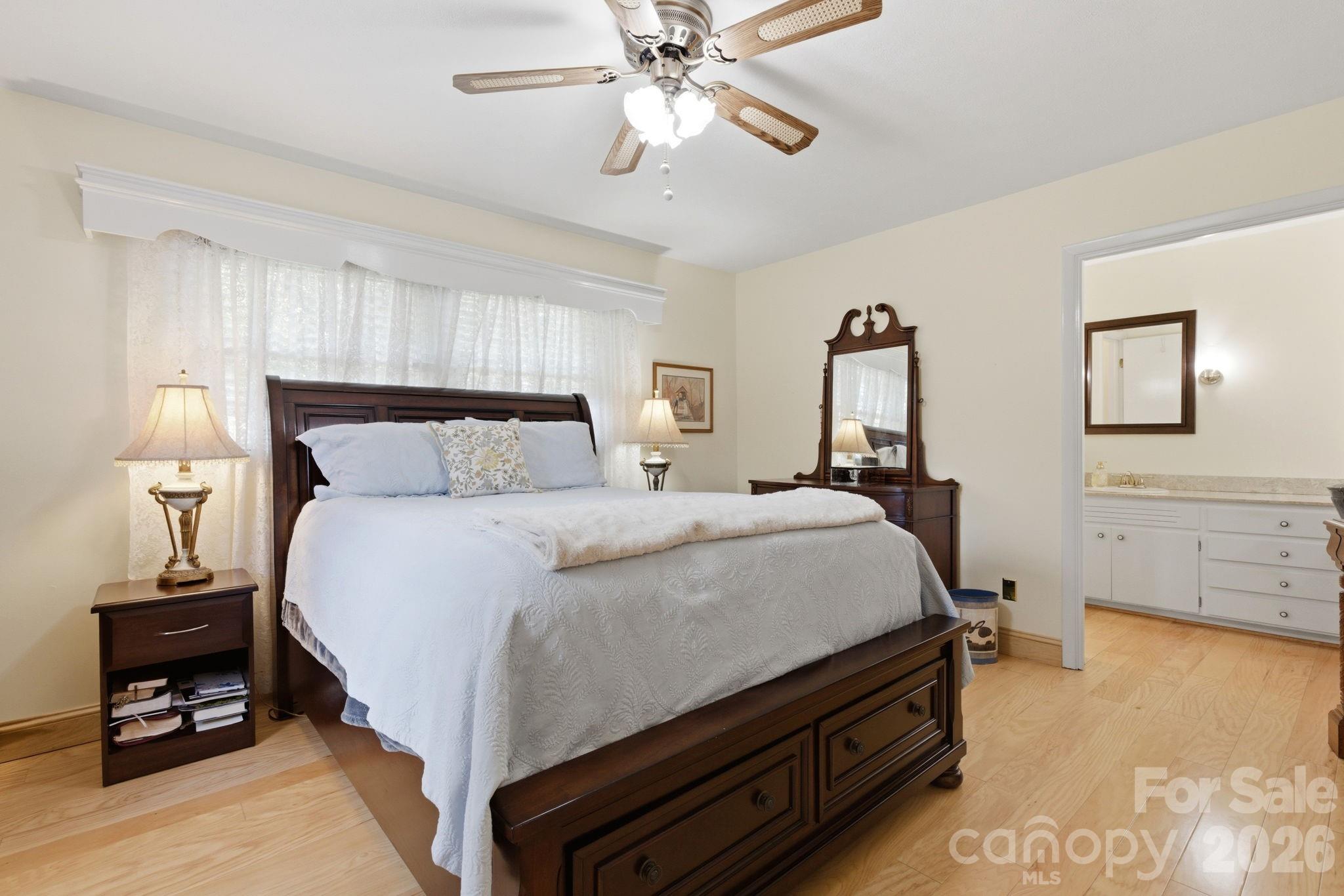 912 Briggs Street NW — Valdese