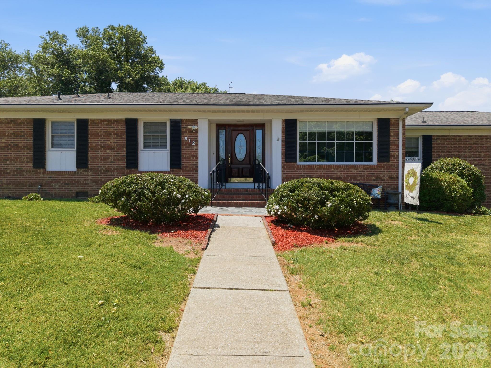 912 Briggs Street NW — Valdese
