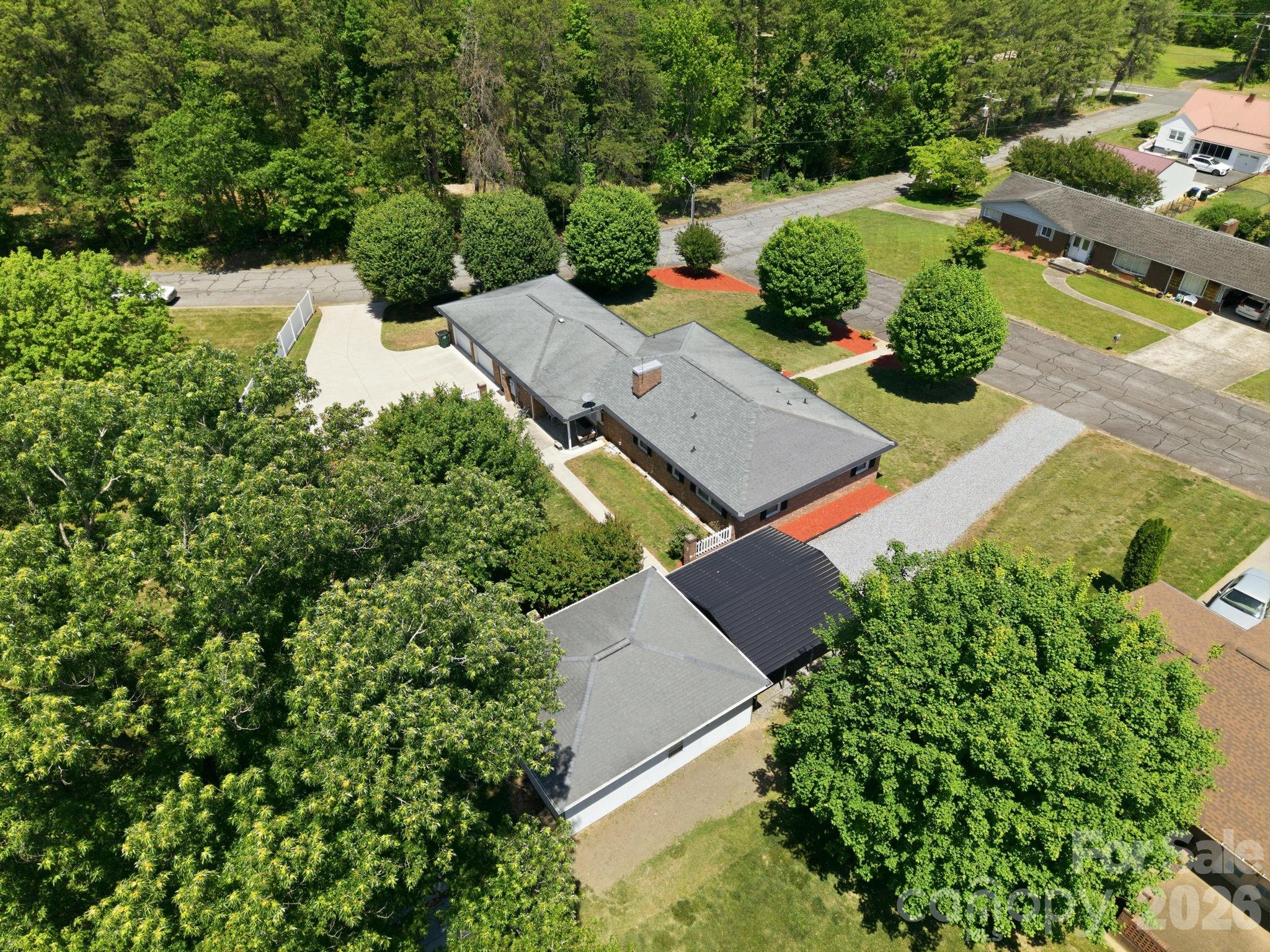 912 Briggs Street NW — Valdese