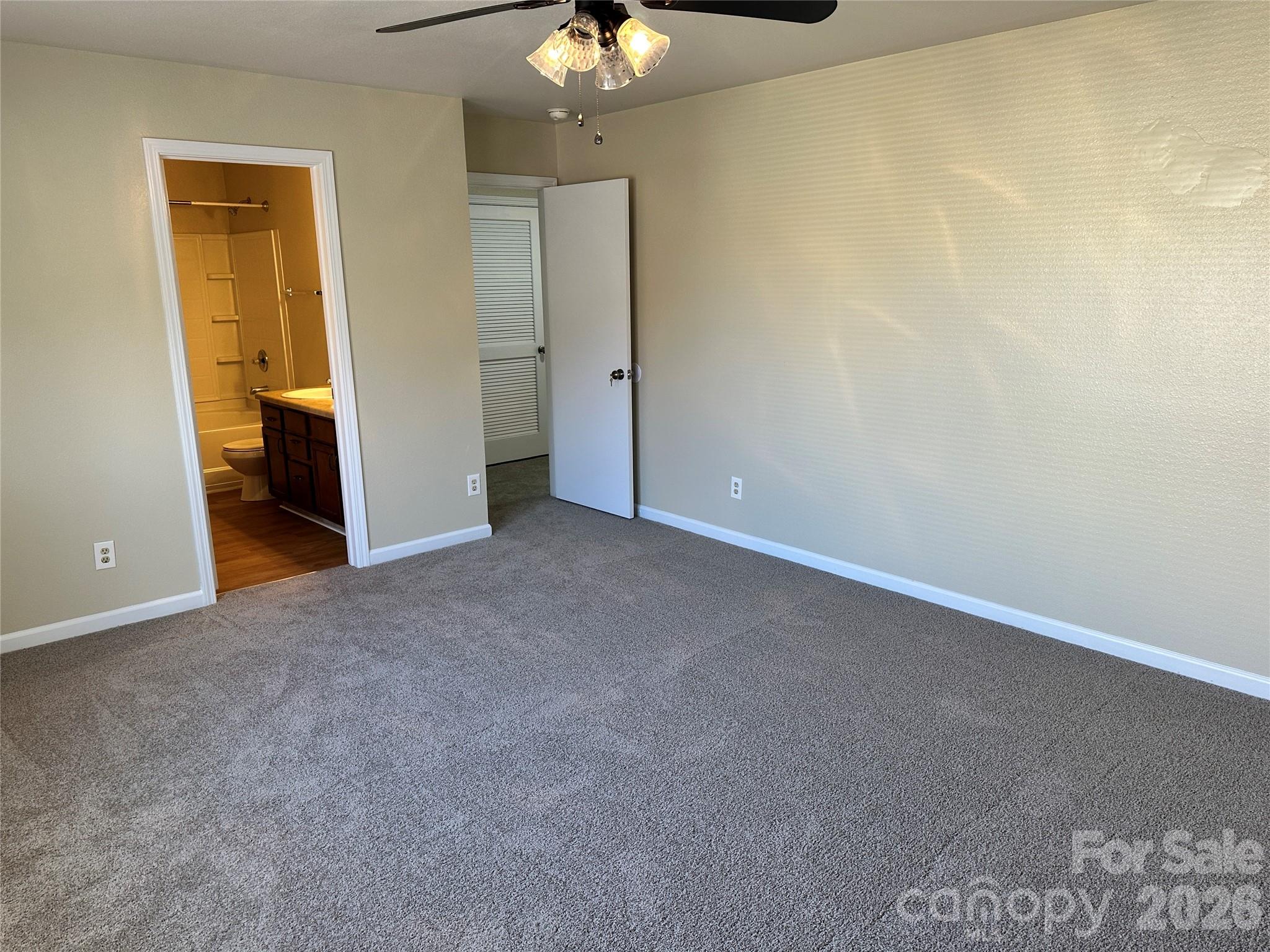 3042 Meadow Knoll Drive — Charlotte