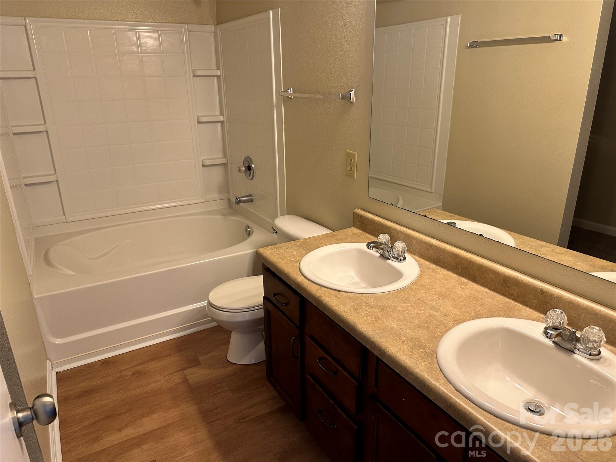 3042 Meadow Knoll Drive — Charlotte