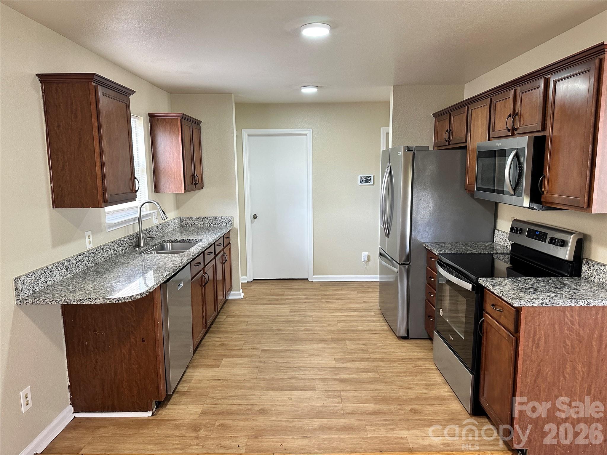 3042 Meadow Knoll Drive — Charlotte