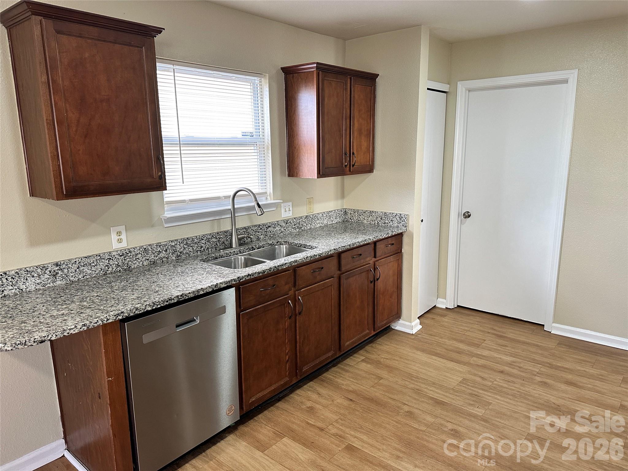 3042 Meadow Knoll Drive — Charlotte