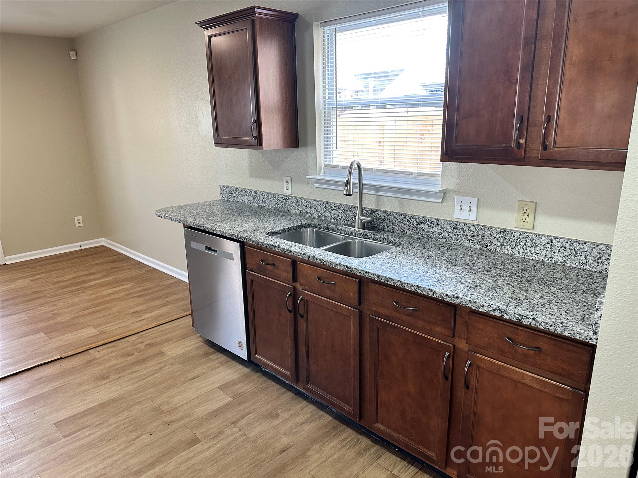 3042 Meadow Knoll Drive — Charlotte